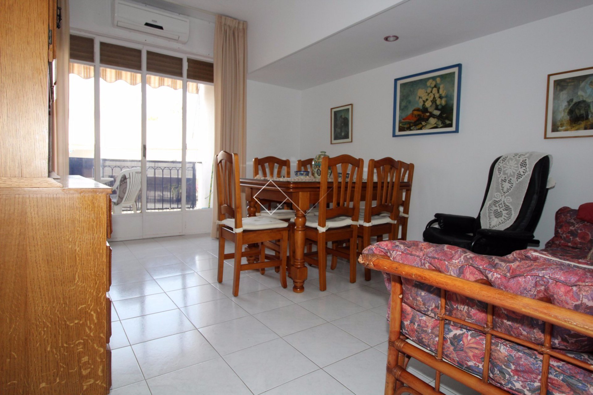 living room -  Well maintained apartment in the center of Moraira