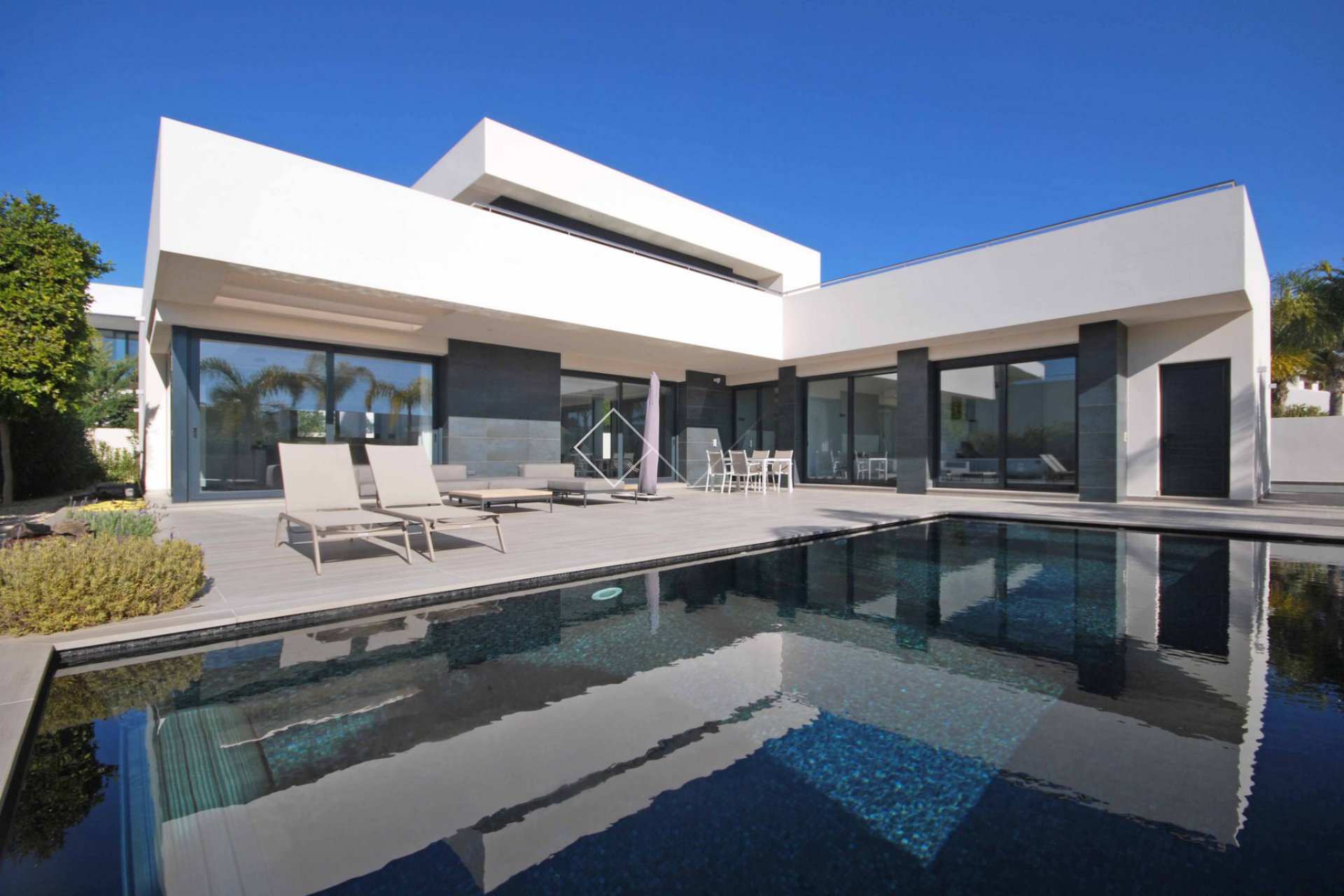 villa de luxe - Luxurious modern style villa for sale in Vista del Valle, Moraira