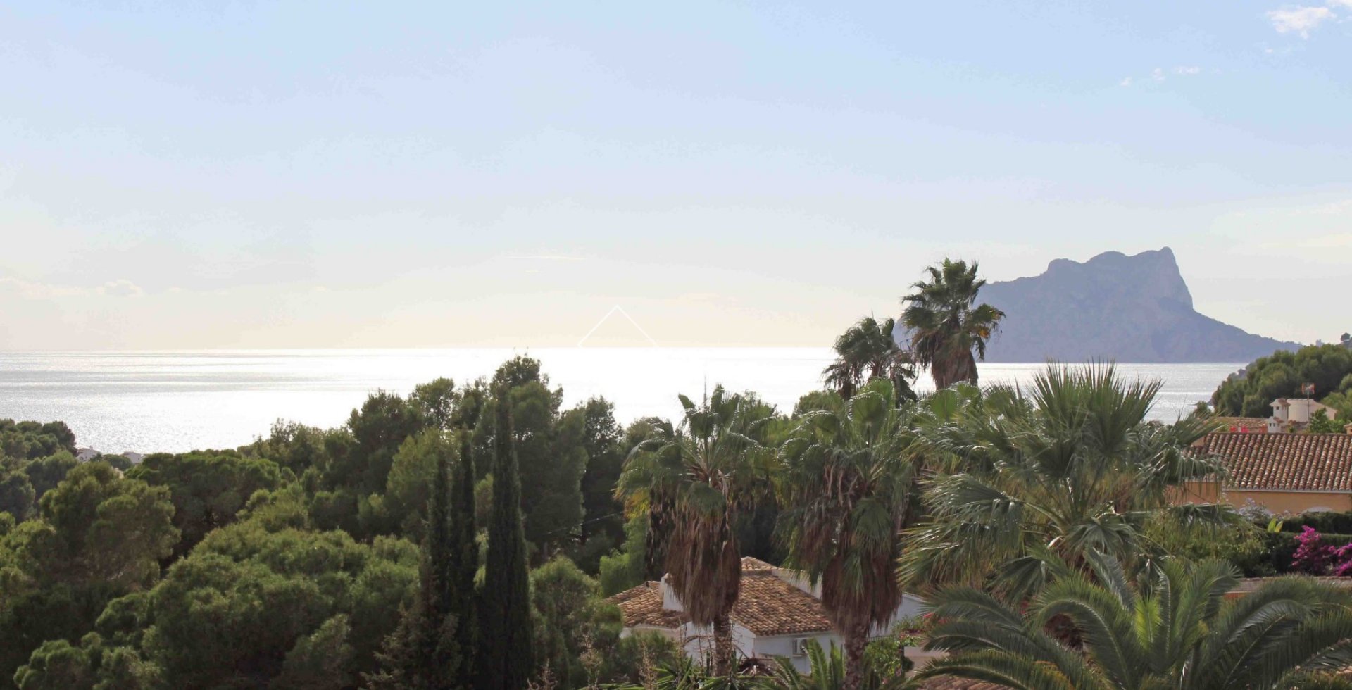 Ifach Calpe - Impressive classic villa with sea views for sale in Moraira