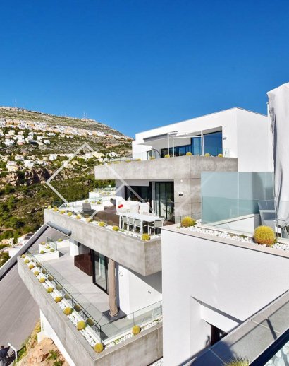 the building - Luxurious sea view apartment for sale in Benitachell, Cumbre del Sol