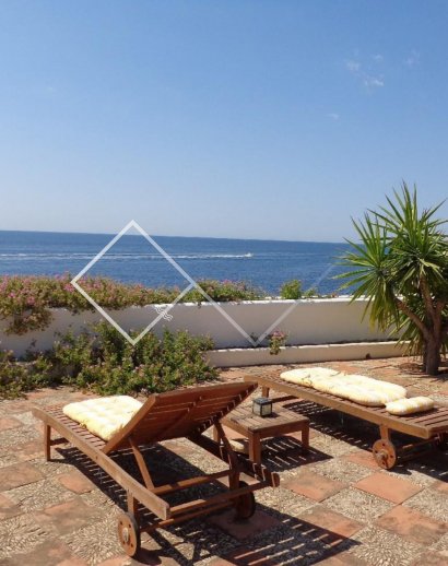 perfect location - First line villa for sale in Moraira