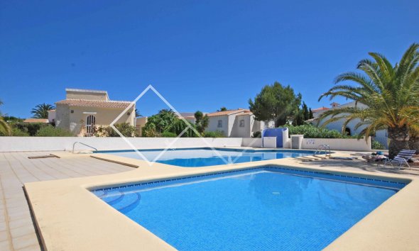 piscina comunitaria - Villa en venta en Cumbre del Sol, Benitachell