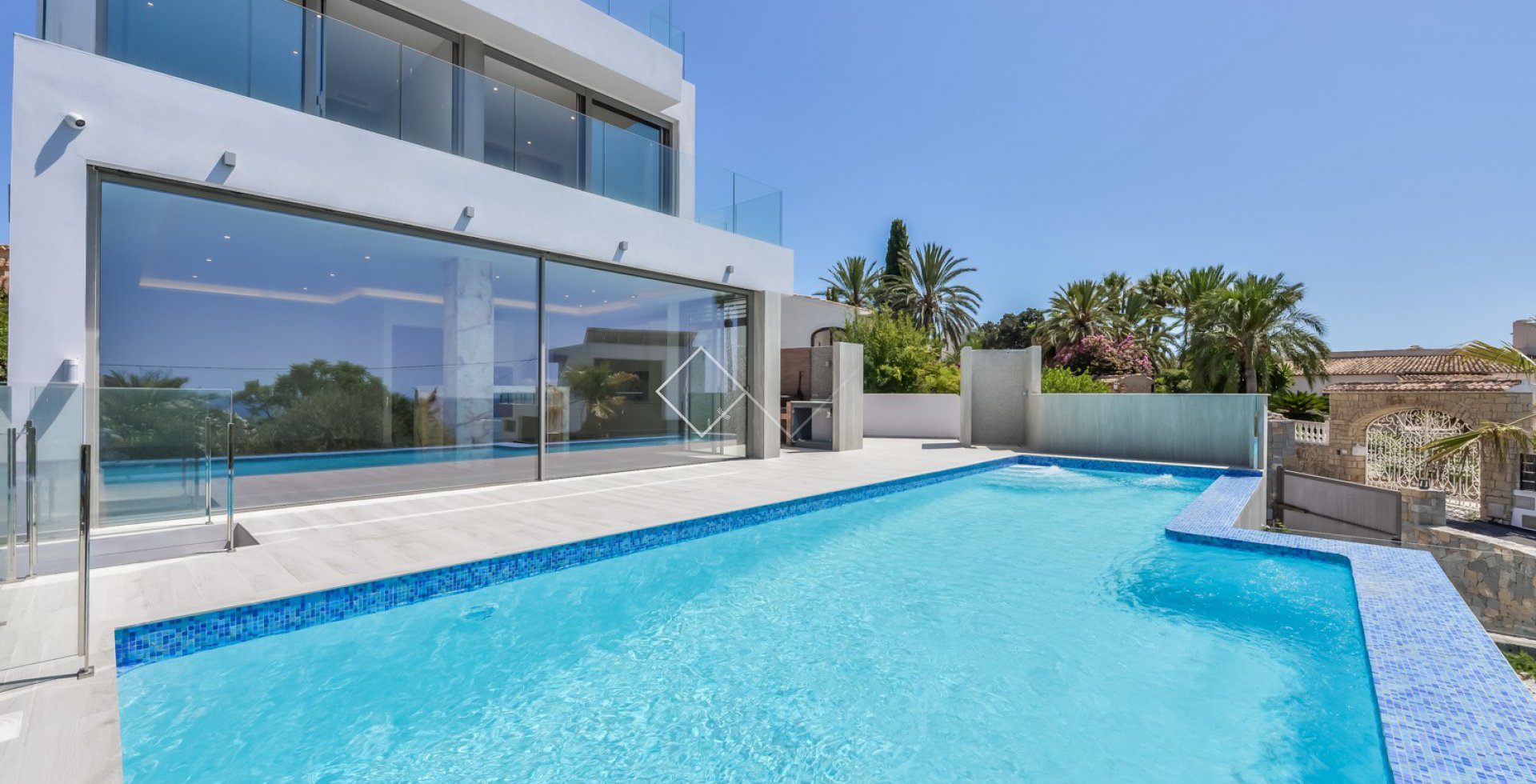 ready to move in - Impressive finished new build villa for sale in Calpe