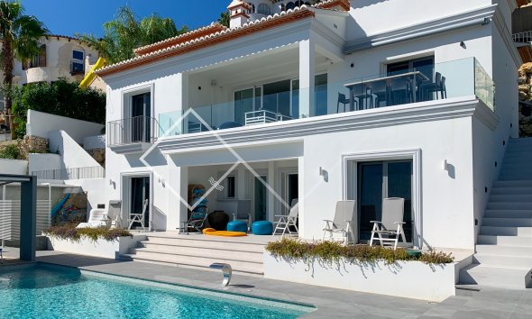 villa renovada - Gran villa con vistas al mar en venta en Benissa, Montemar