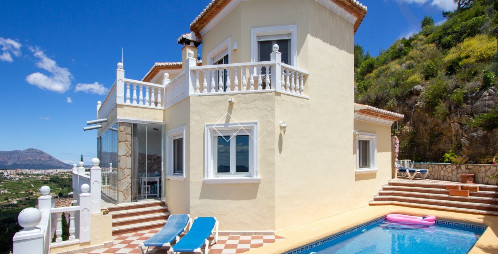 Villa zum Verkauf in Moraira mit tollem Meerblick