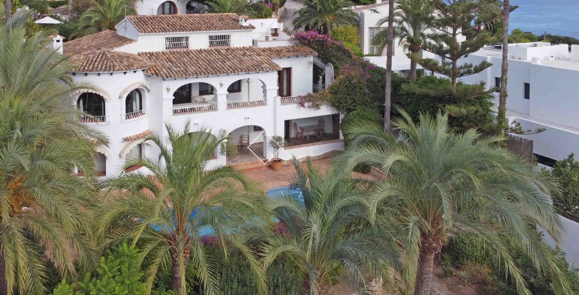 Grande villa avec vue magnifique sur la mer à Moraira, El Portet