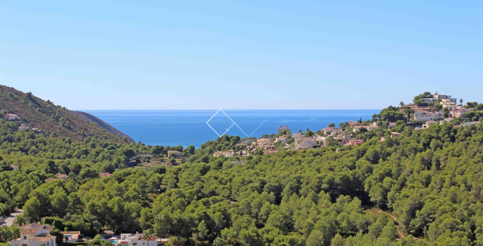 sea views - Superb modern villa with sea views towards El Portet and Calpe