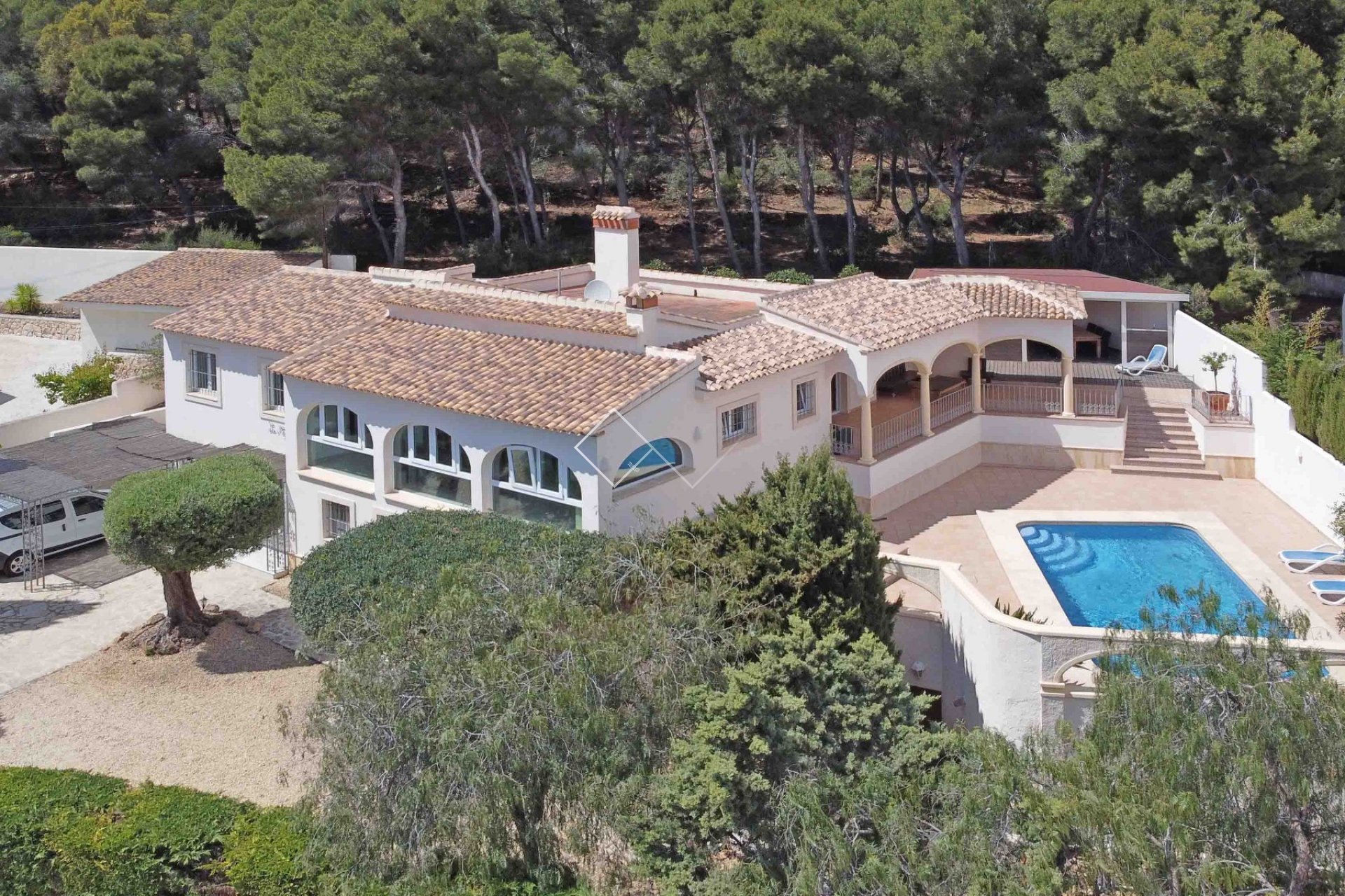 Amplia y elegante villa con vistas al mar en venta en Benissa, Buenavista