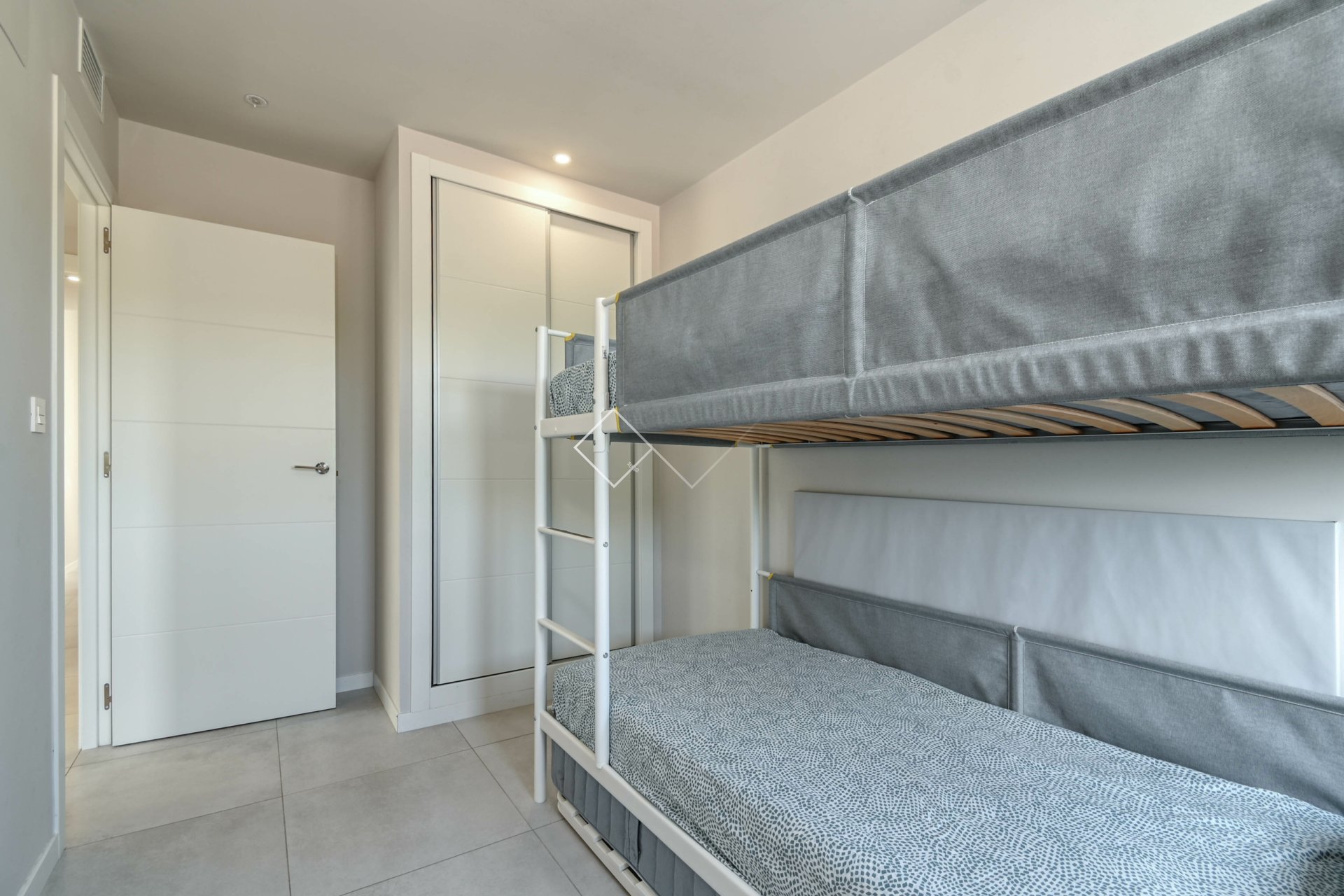  - Apartamento / Piso - Mil Palmeras