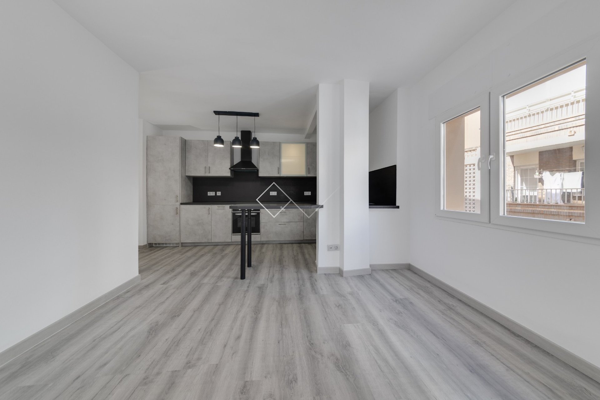  - Apartment / Flat - Torrevieja - Centro