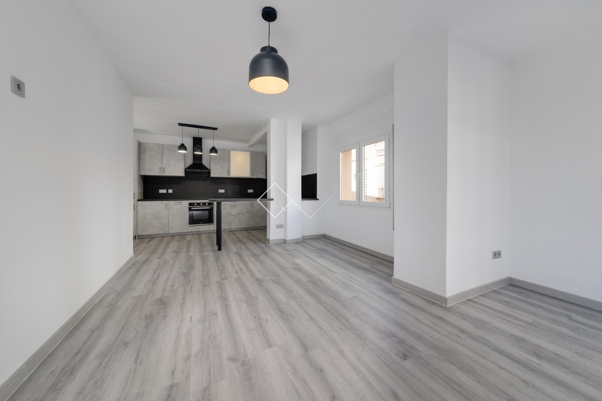  - Apartment / Flat - Torrevieja - Centro