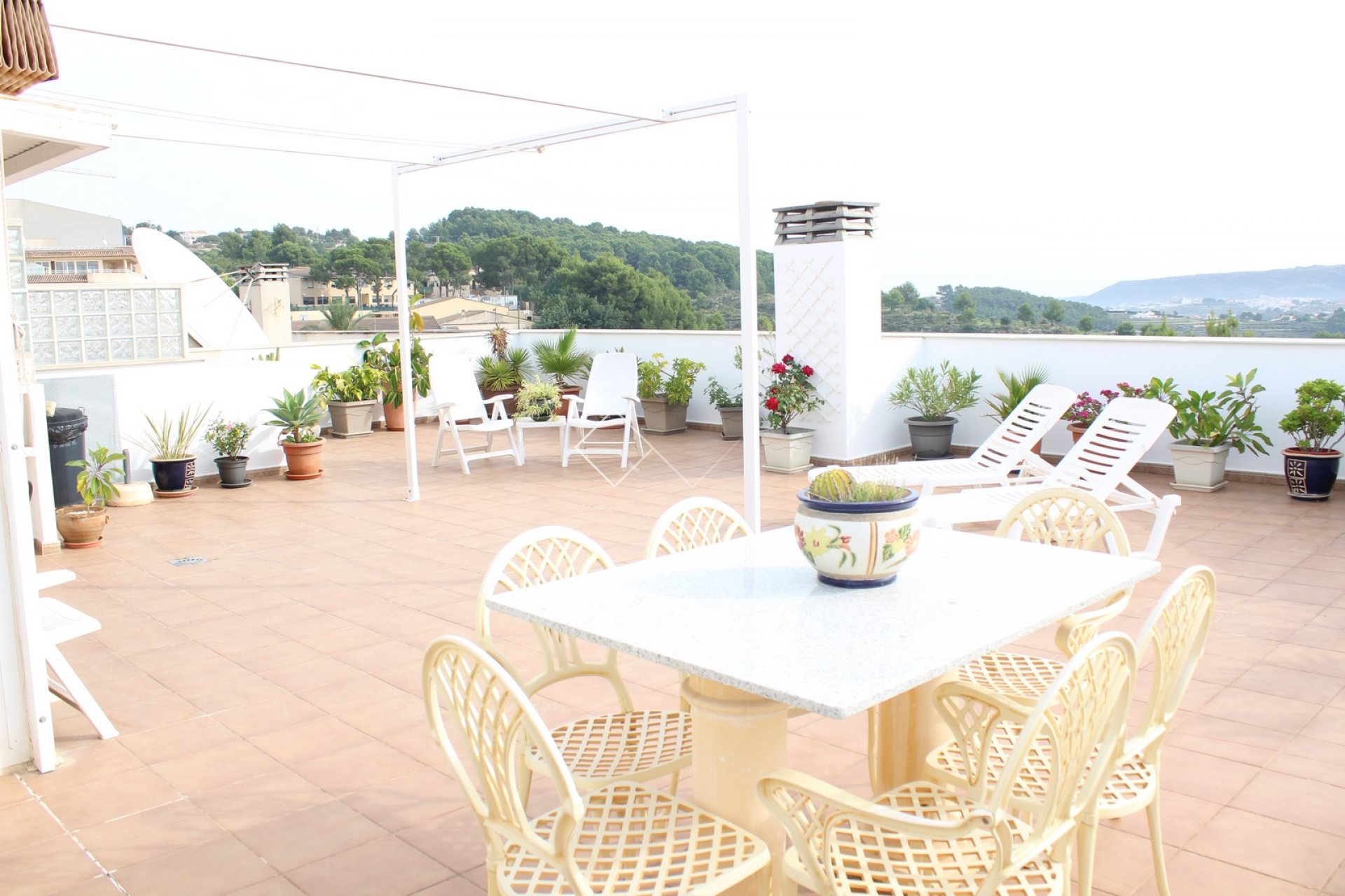Apartment with huge roof terrace for sale in Teulada
