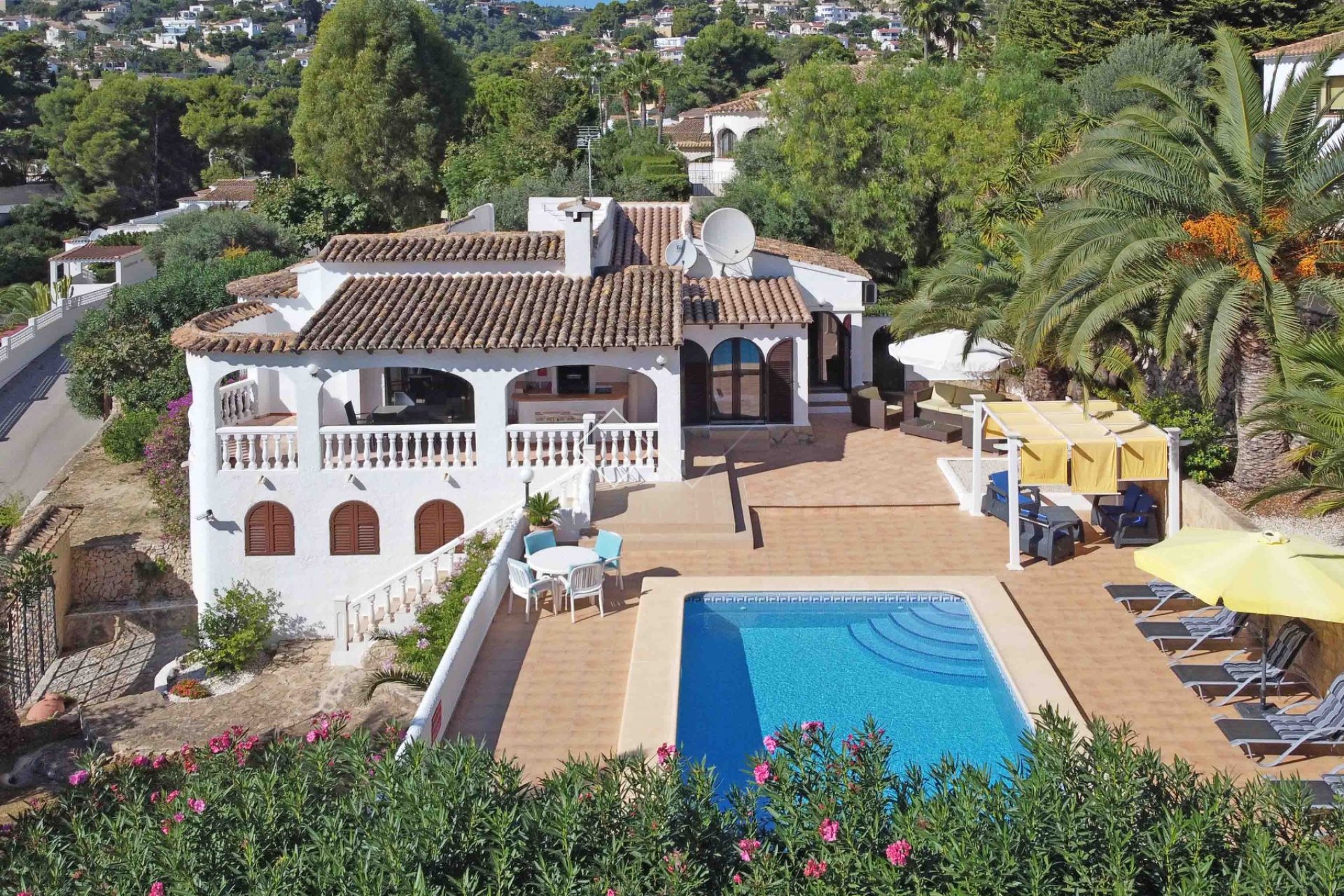 Belle villa avec licence touristique à vendre à Benissa