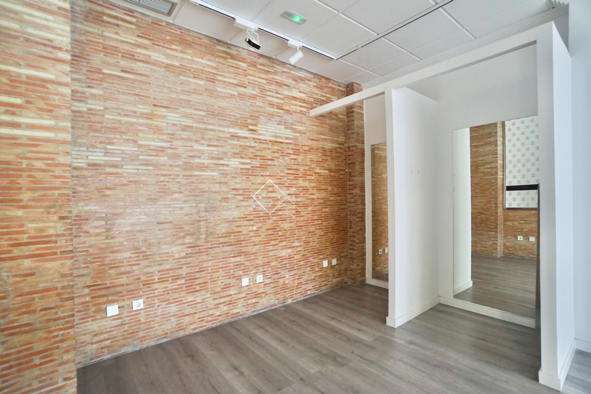  - commercial_premises - Moraira - Casco Urbano