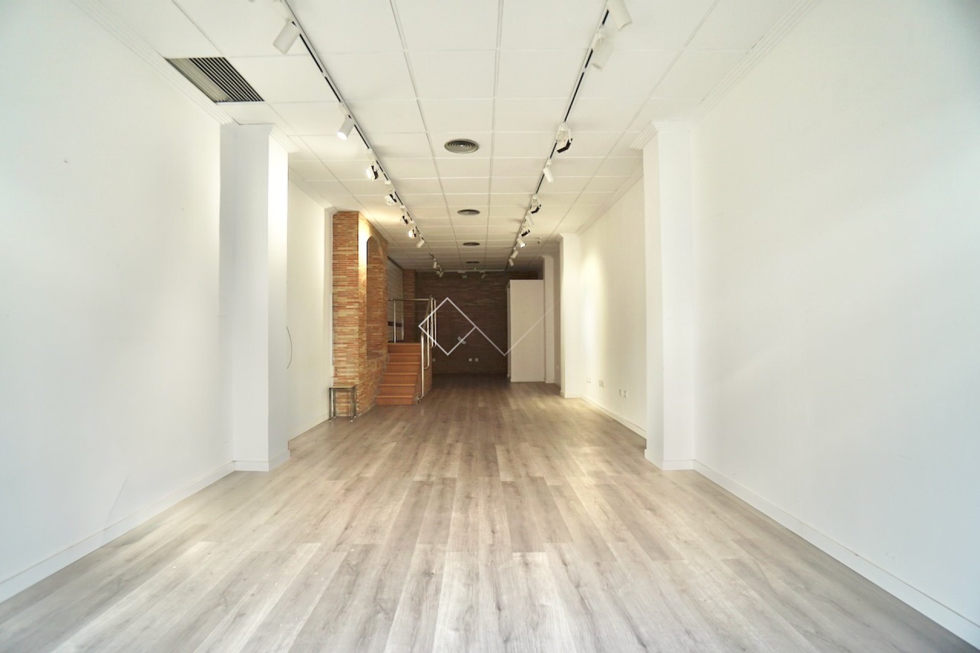  - commercial_premises - Moraira - Casco Urbano