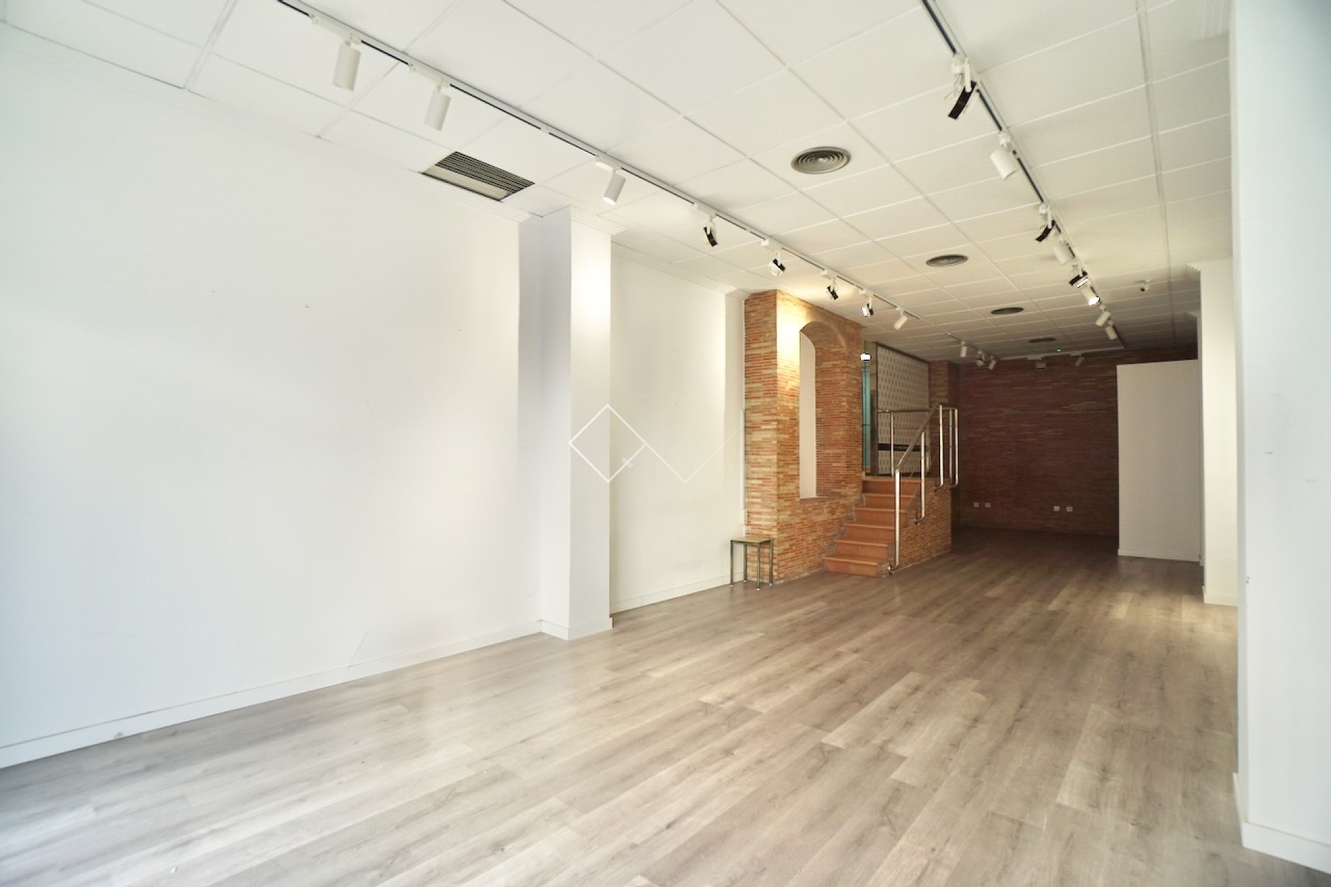  - commercial_premises - Moraira - Casco Urbano