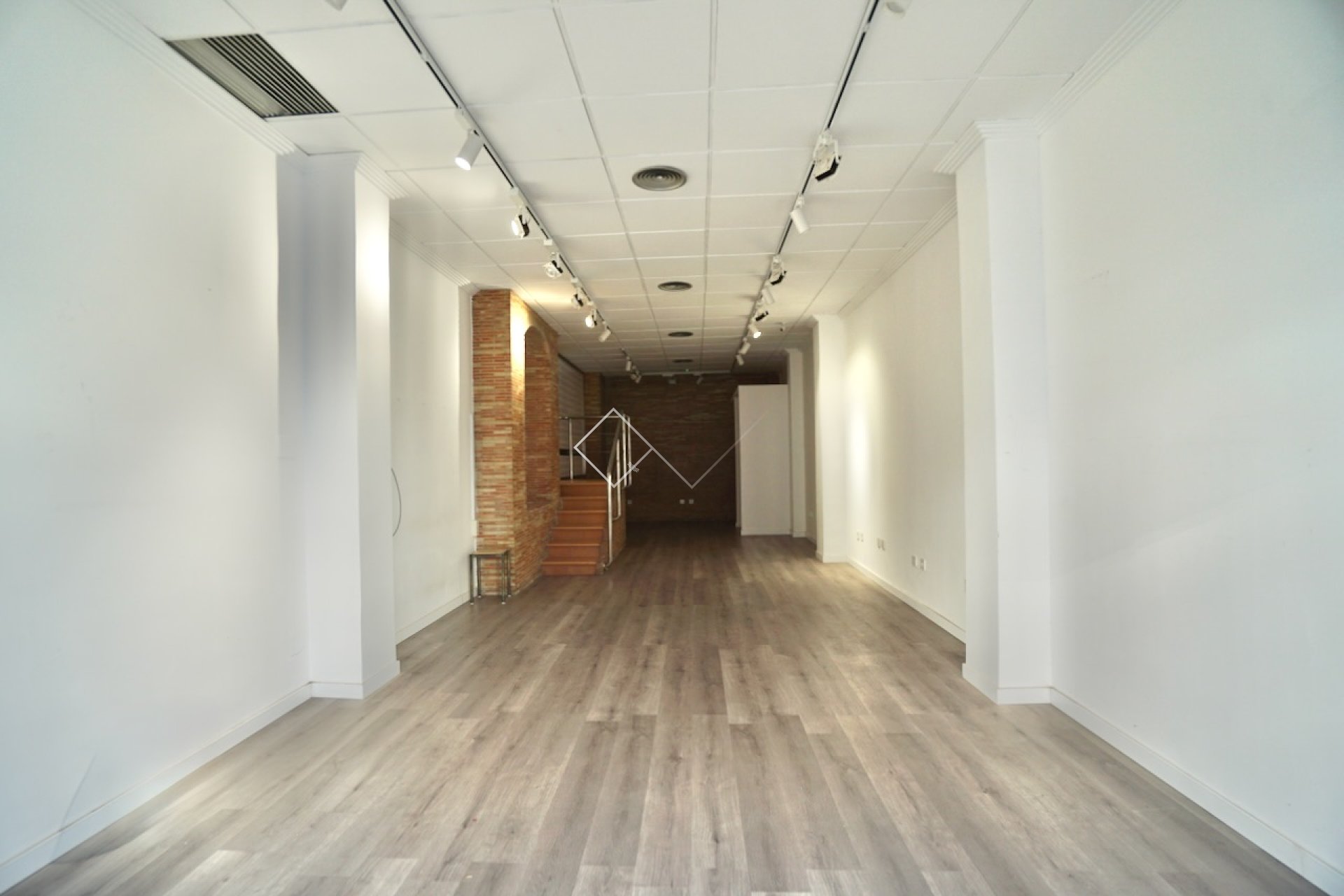  - commercial_premises - Moraira - Casco Urbano