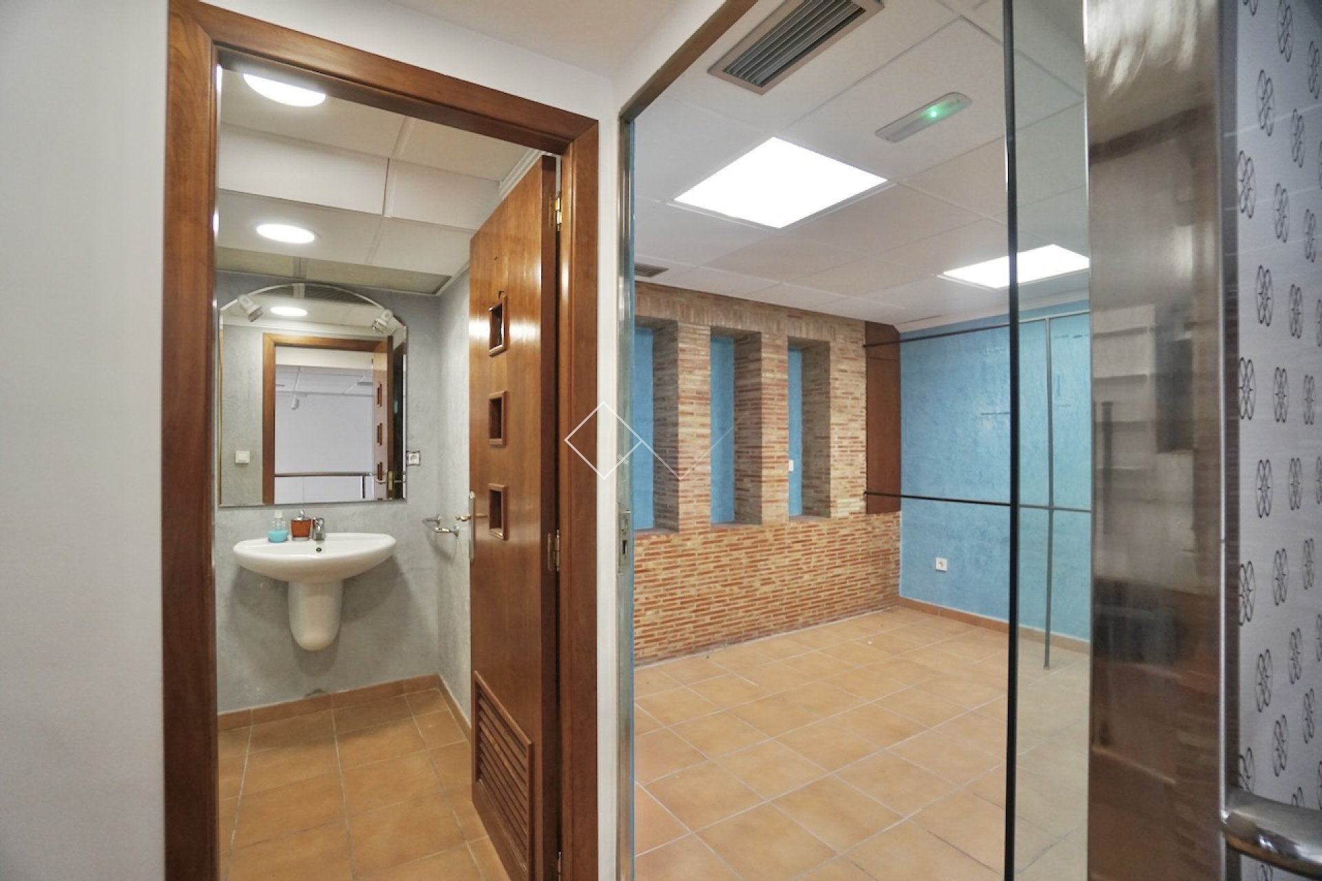  - commercial_premises - Moraira - Casco Urbano