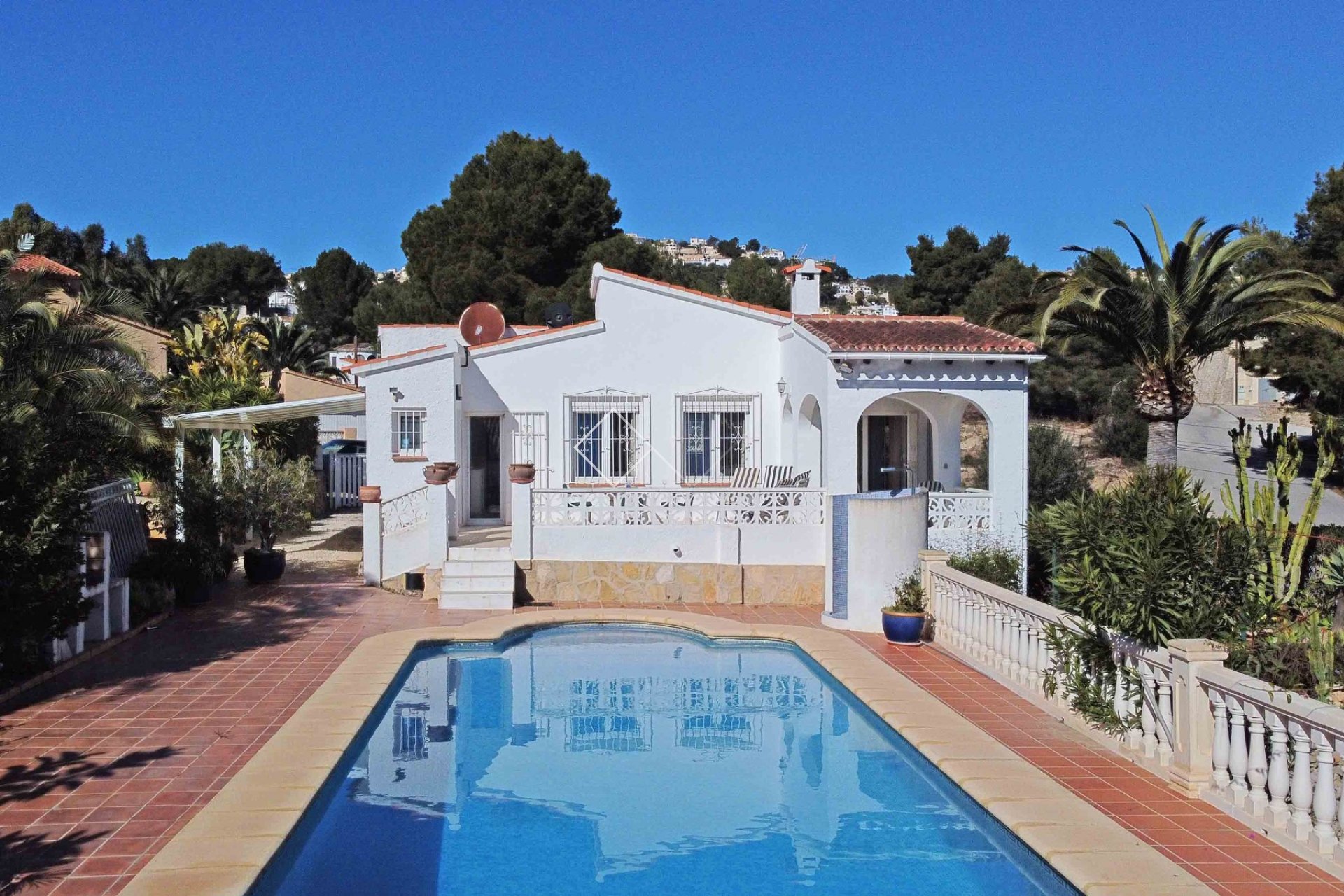 Cosy villa for sale next to the Golf in Benissa