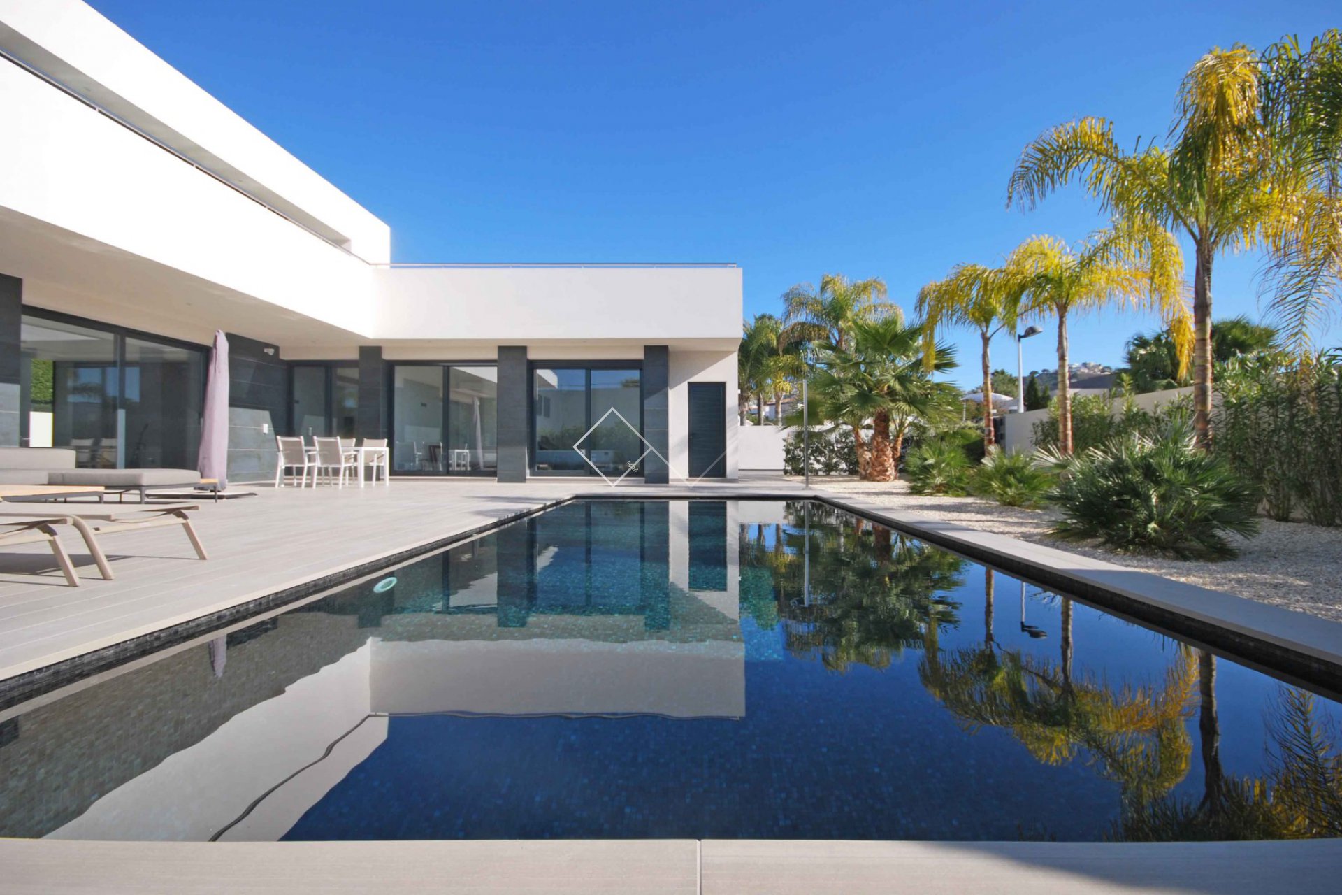 exterieure piscine - Luxueuse villa de style moderne à vendre à Vista del Valle, Moraira
