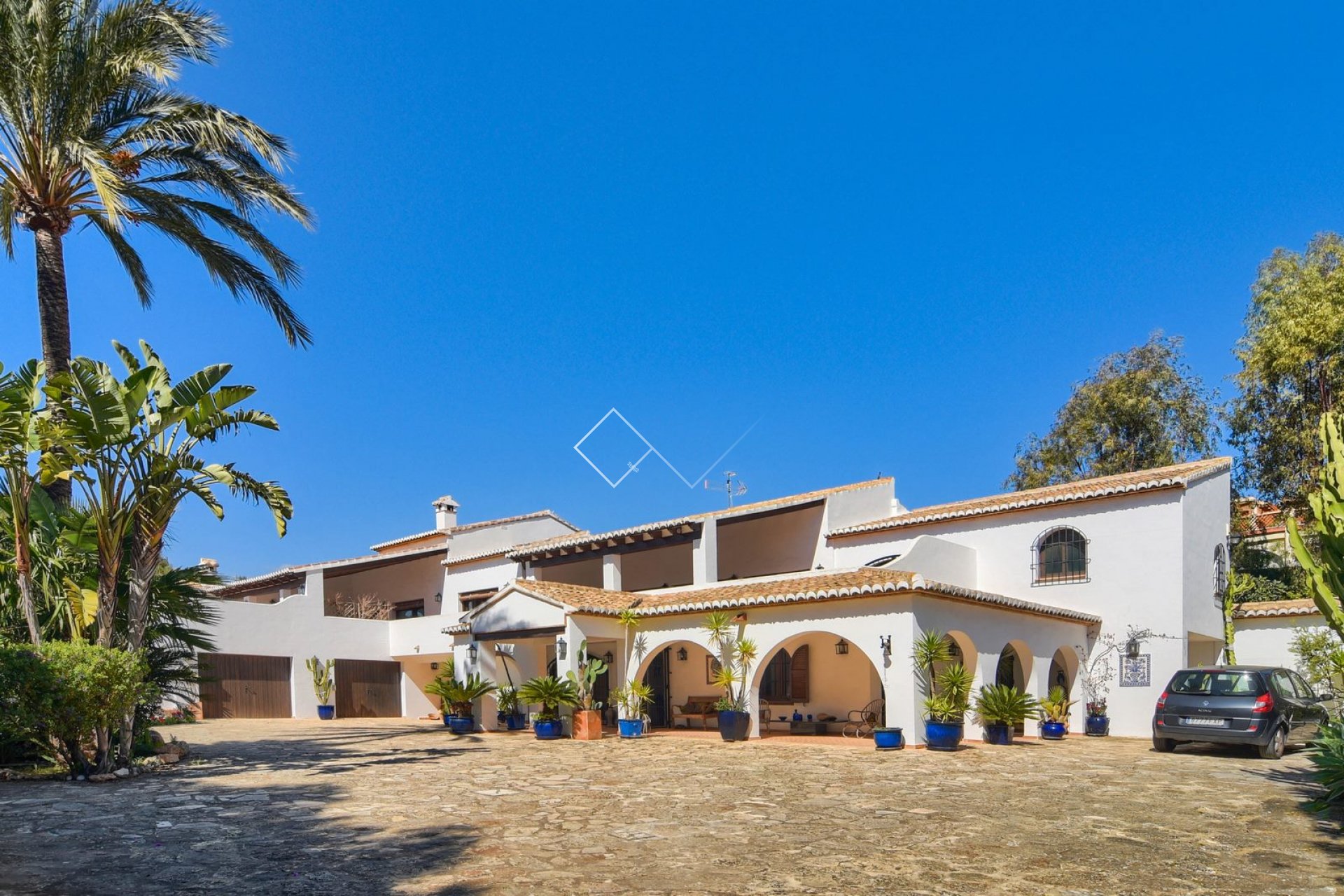 Finca Stil - Riesige rustikale Villa in Calpe zu verkaufen