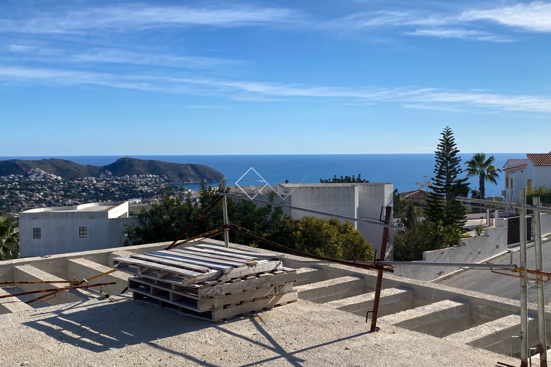 Finished villa with sea views for sale in Moraira, Benimeit