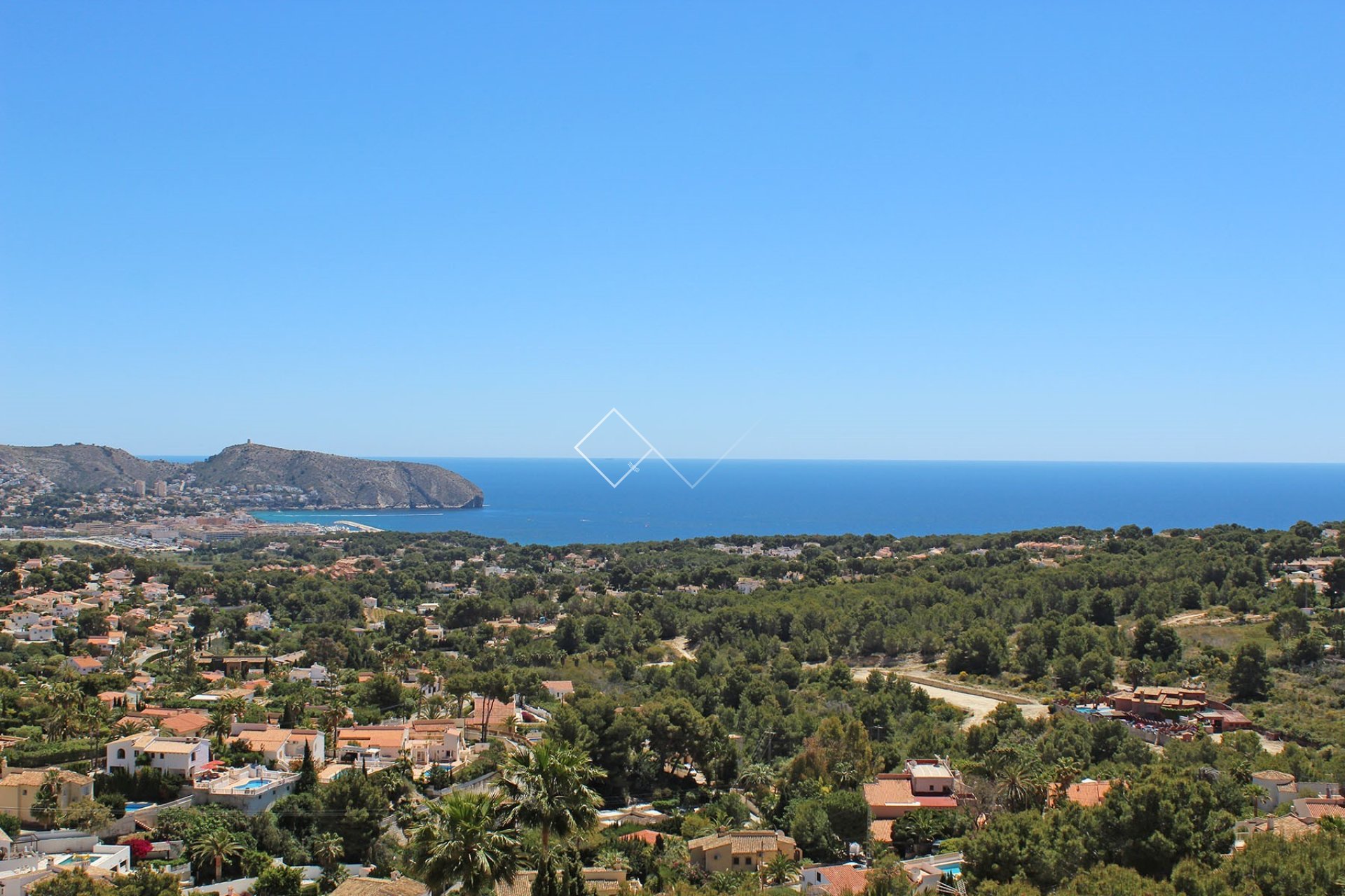 great location - Renovation villa with great sea views for sale in Moraira