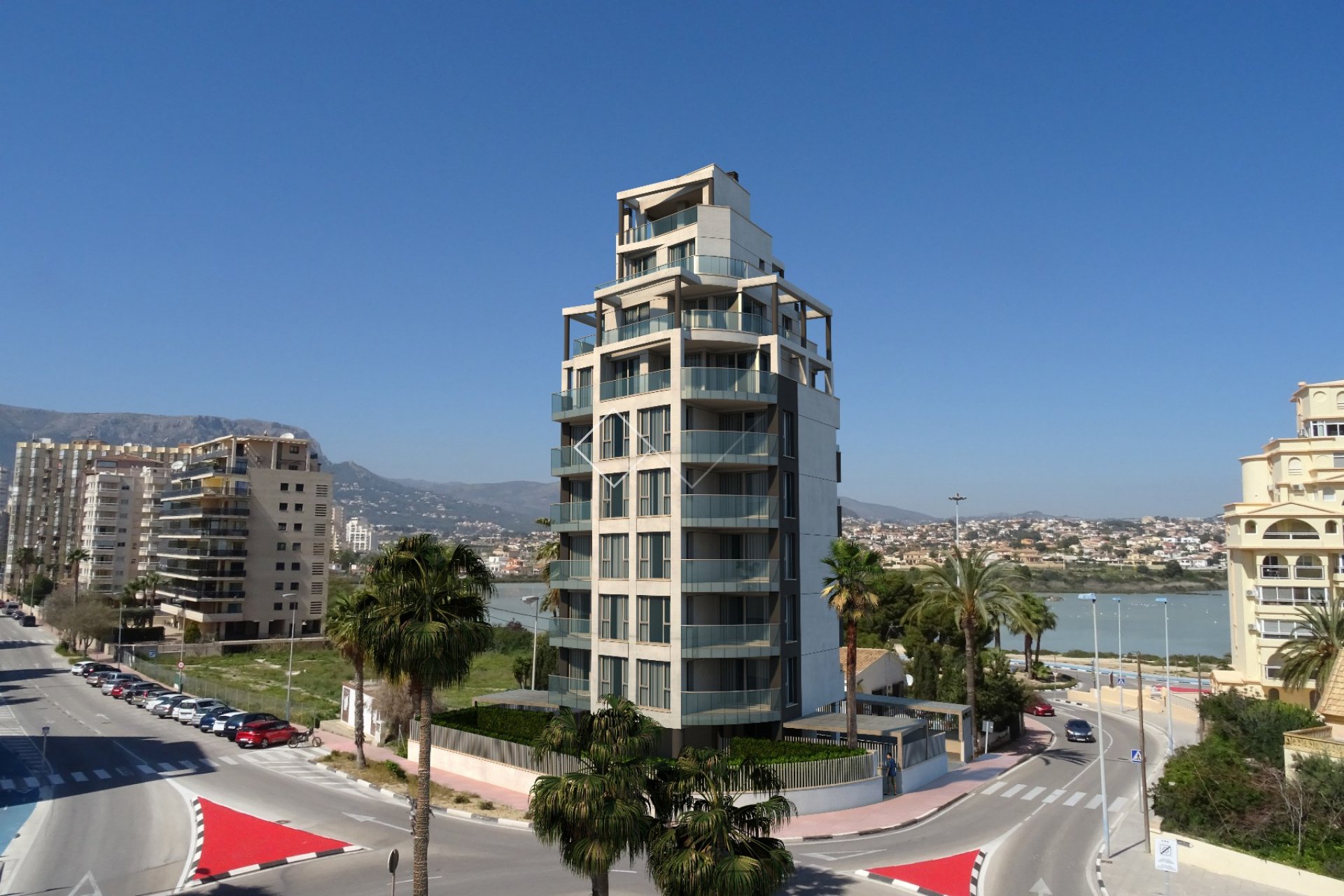 Holamar - Triplex appartement in luxe gebouw in Calpe