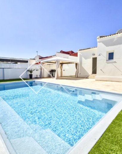 Independent villa -  - Torrevieja - La Siesta - El Salado -  Torreta