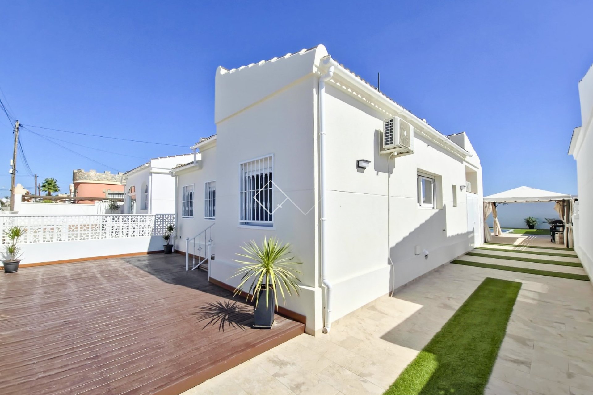  - Independent villa - Torrevieja - La Siesta - El Salado -  Torreta