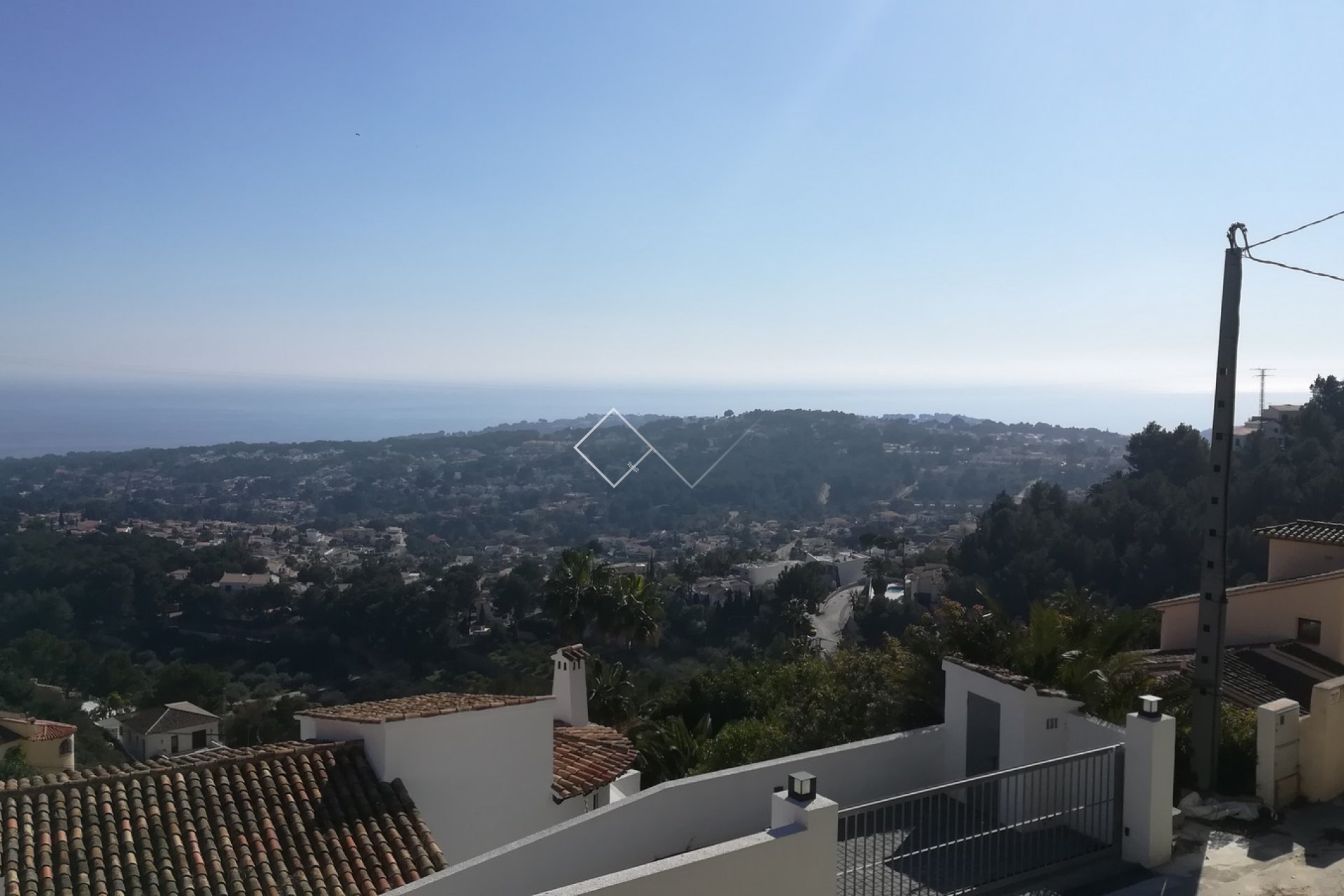 Large building plot in Moraira with spectacular sea views