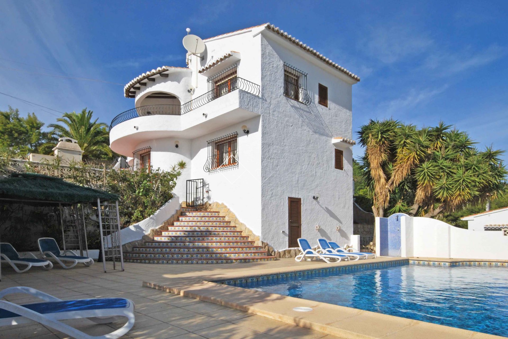 Large villa with pool - Detached villa with sea views in Benitachell