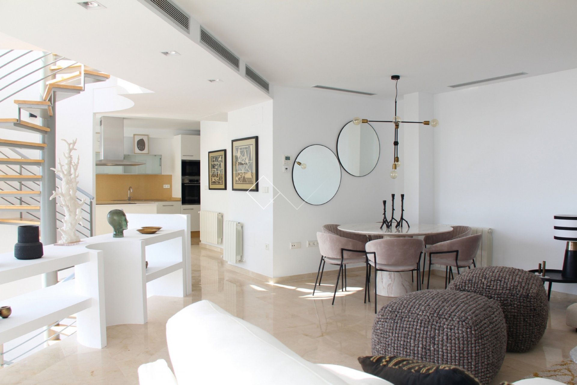 Lounge - Villa zum Verkauf in Altea mit herrlichem offenem Blick aufs Meer