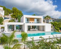 Moderne Villa mit Meerblick zu verkaufen in El Portet Moraira