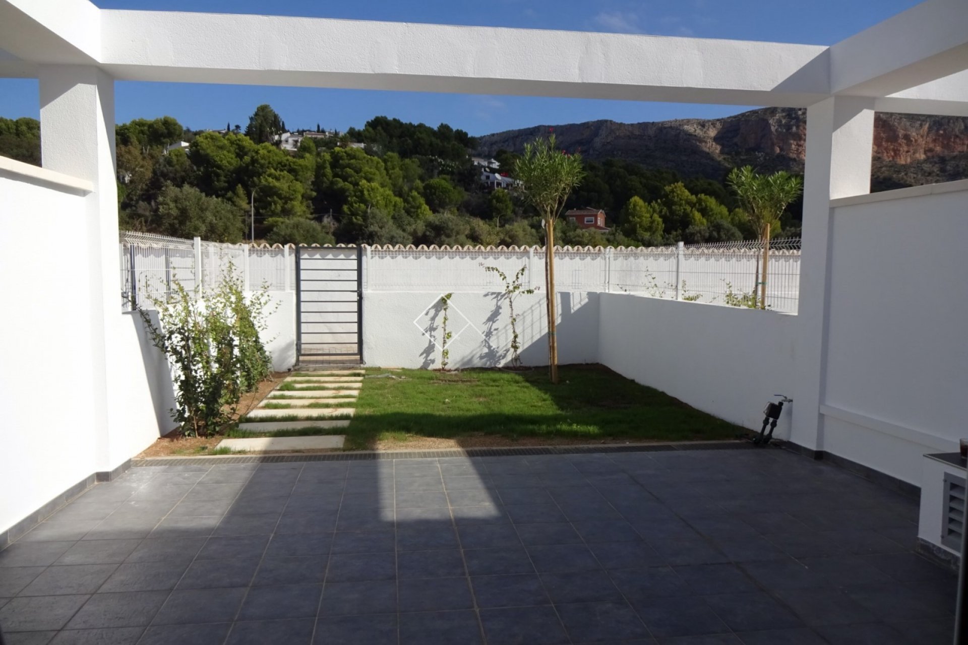 Neuf - Maison mitoyenne - Jesus Pobre