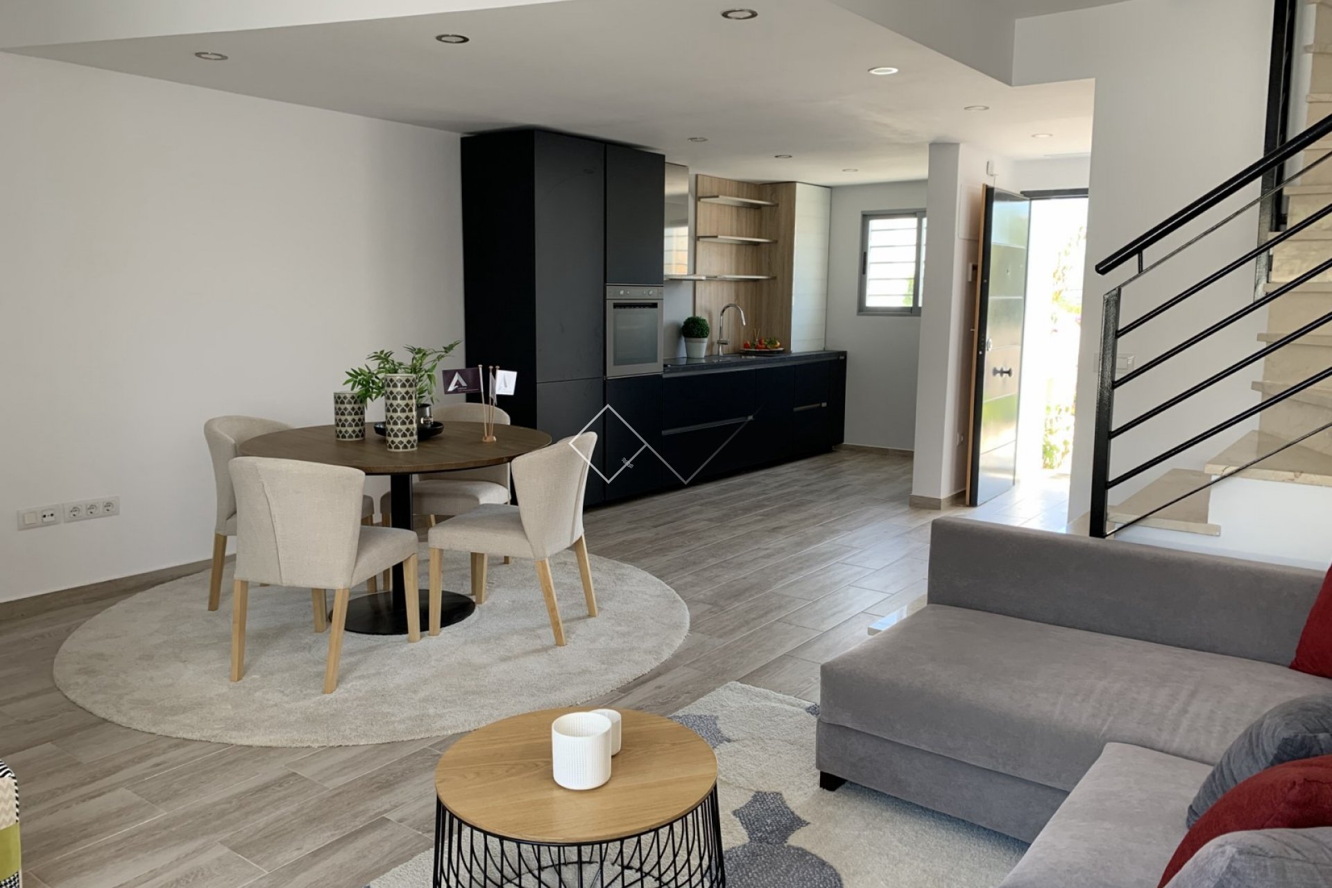 Neuf - Maison mitoyenne - Jesus Pobre