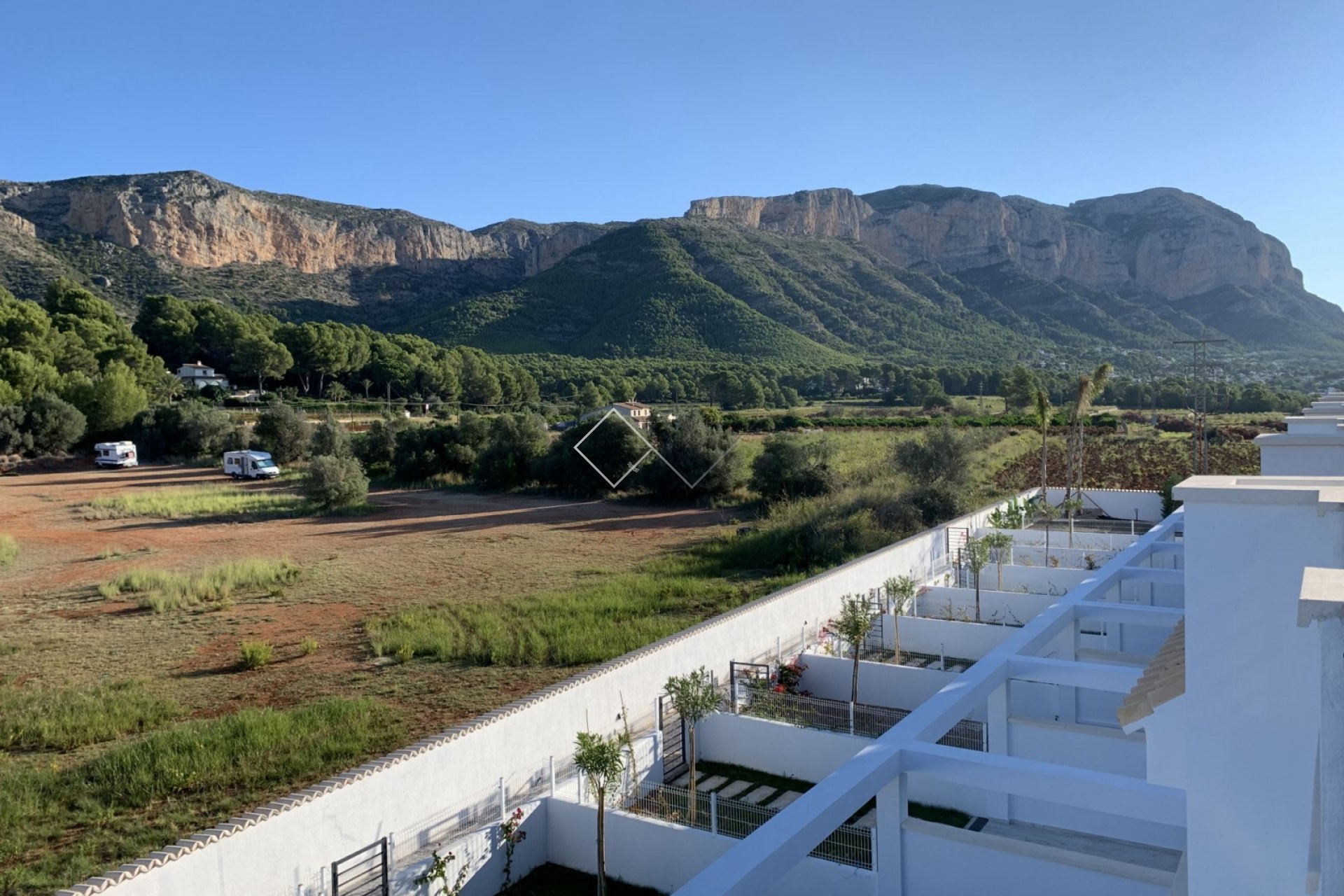 Neuf - Maison mitoyenne - Jesus Pobre