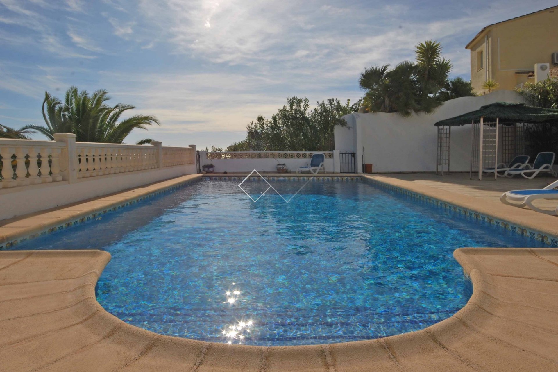 Nice pool with terrace - Detached villa with sea views in Benitachell