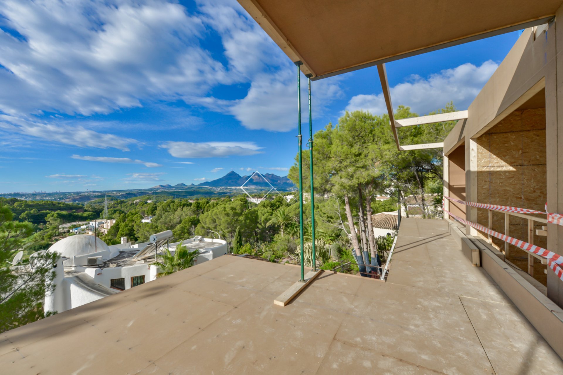 Obra nueva - Chalet - Altea