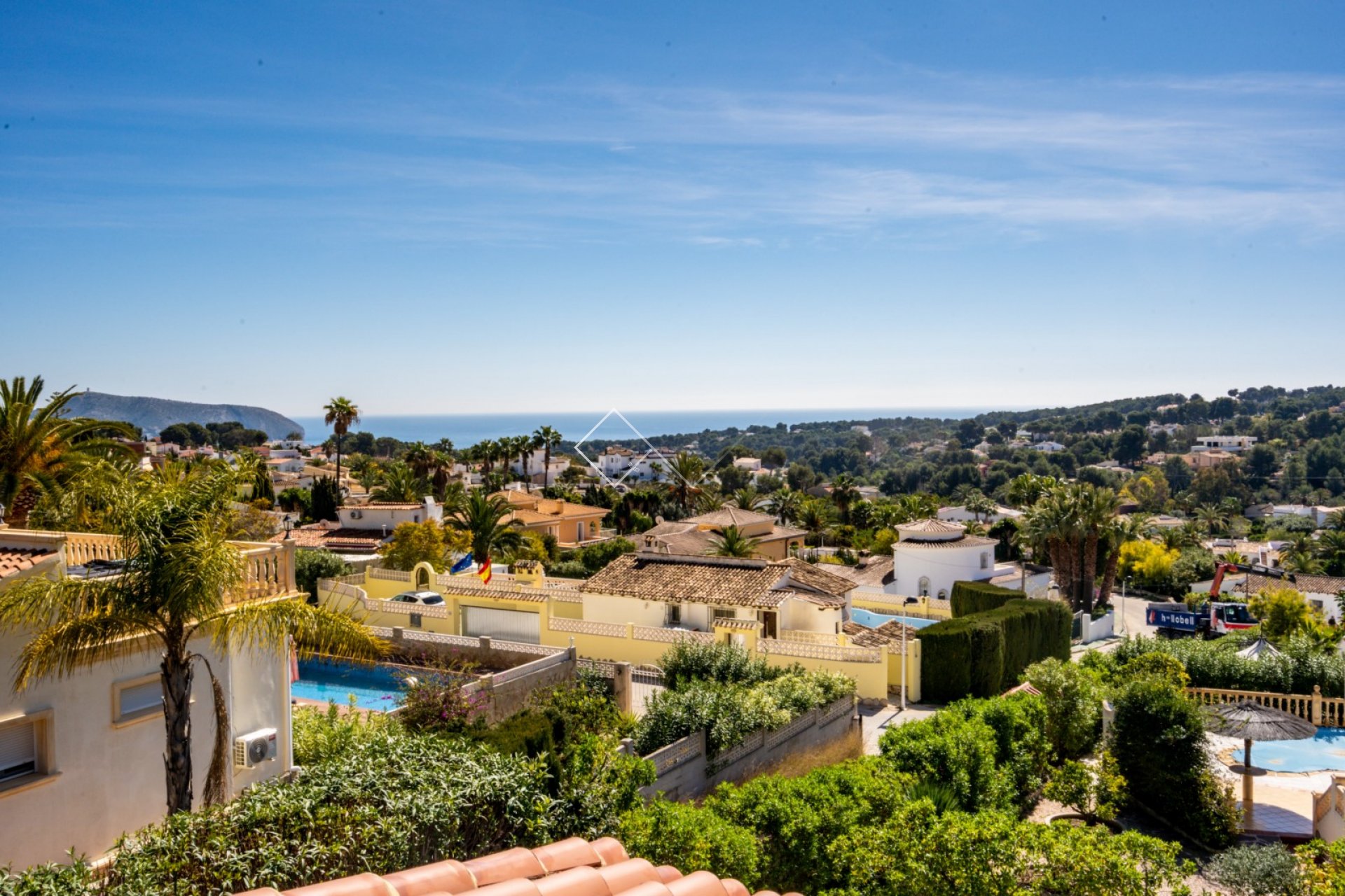 open sea views - Spacious, renovated sea view villa for sale in Moraira