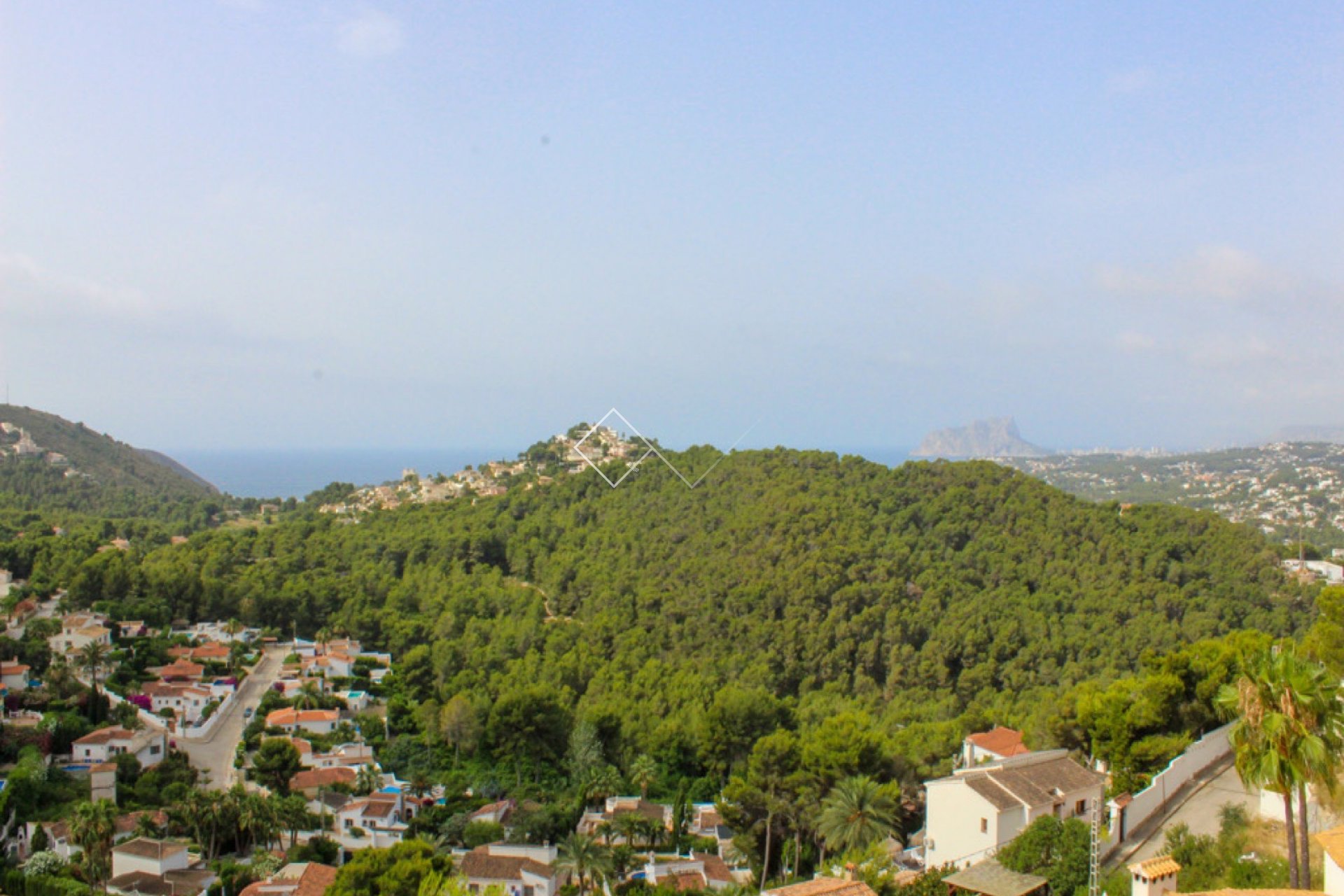 open views - Villa for sale on double plot in Benimeit, Moraira