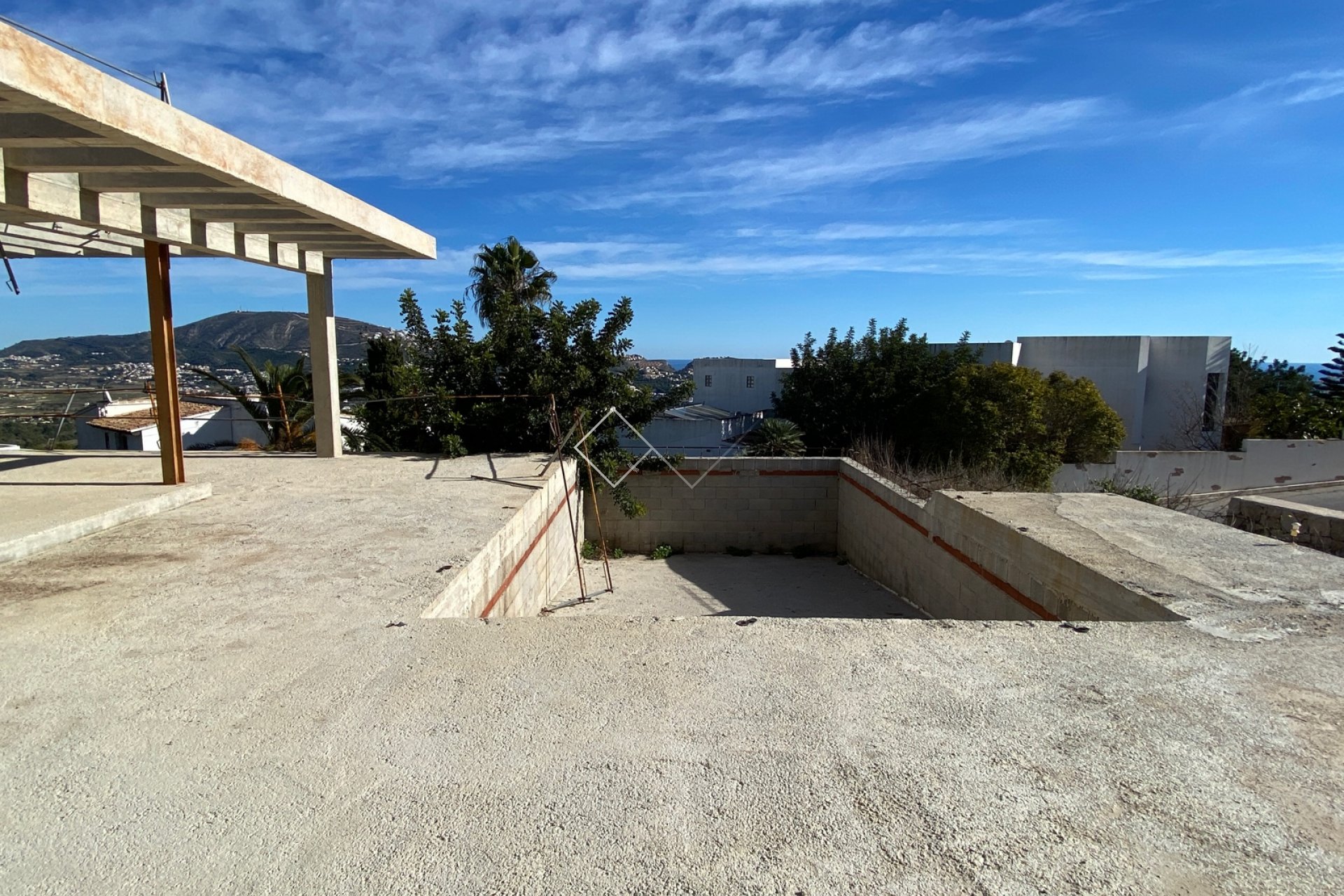 piscina - Estructura para villa con vistas al mar en Benimeit, Moraira