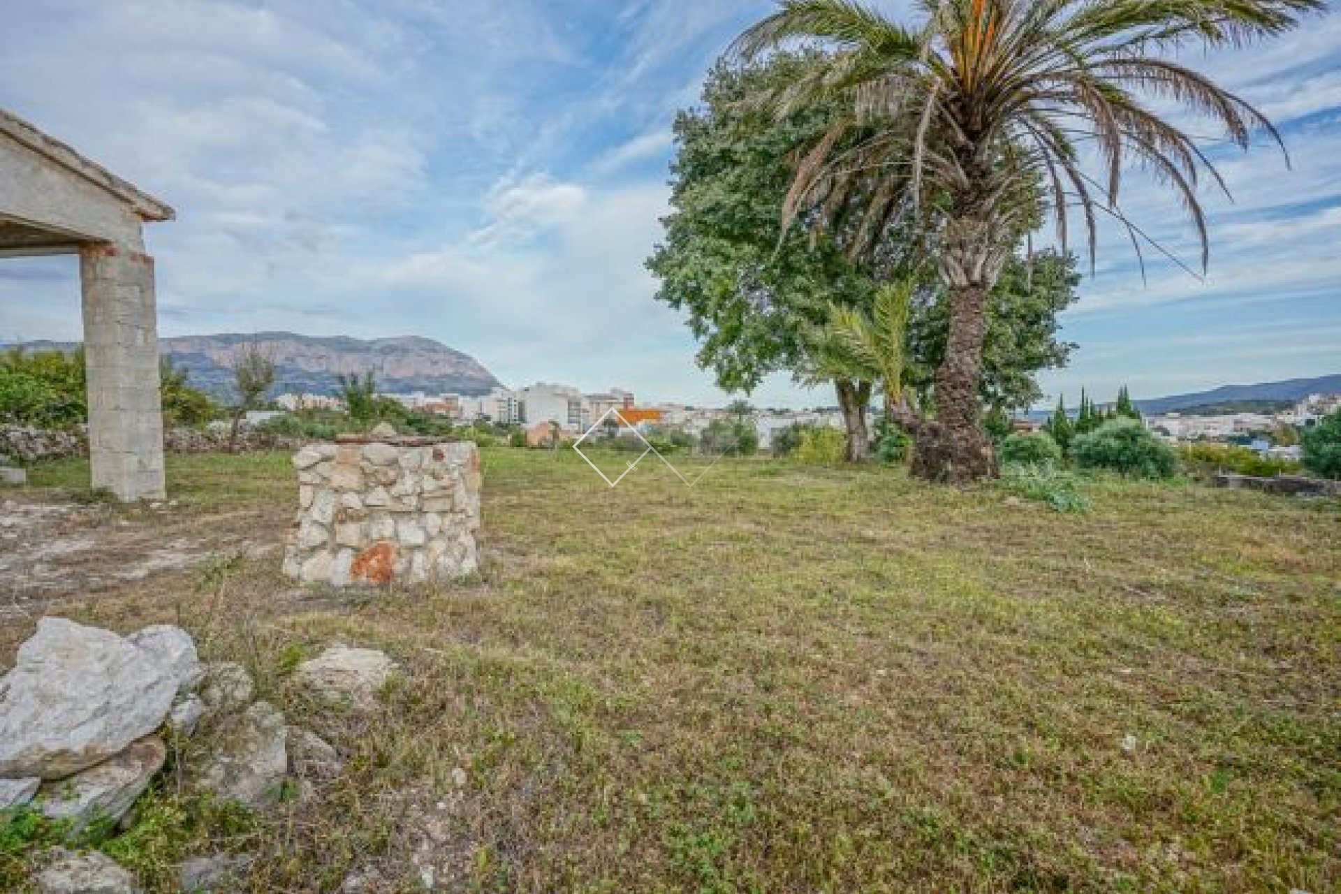  - Plots and Land - Gata de gorgos - Center