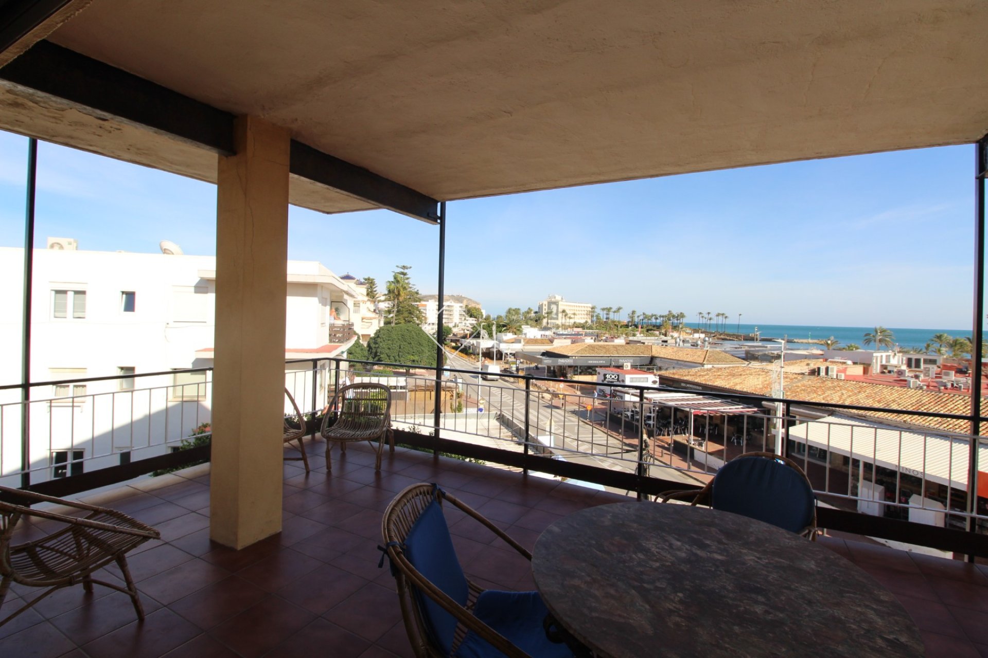 Resale - Apartment / Flat - Javea - Arenal