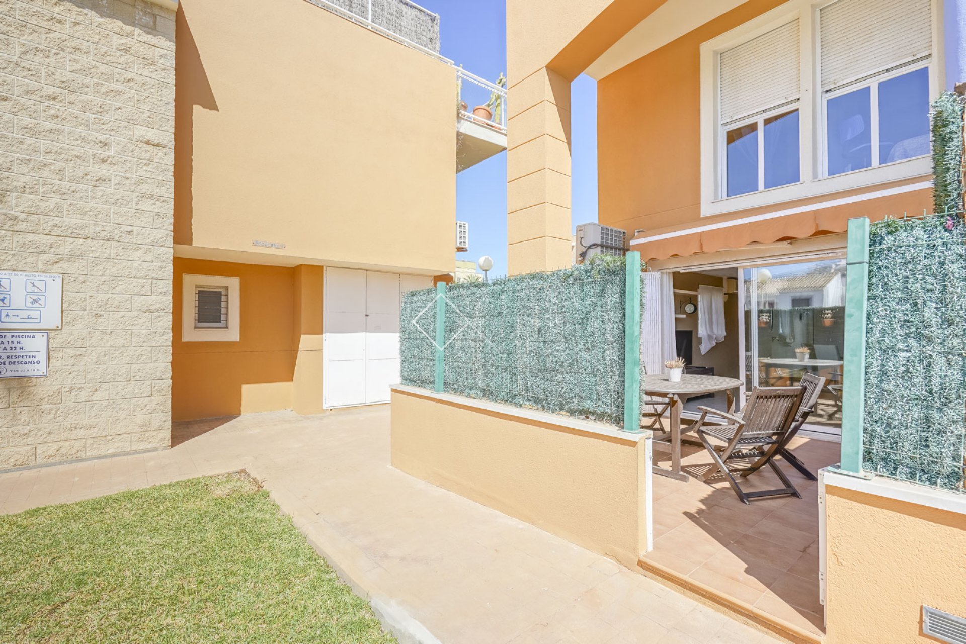 Resale - Apartment / Flat - Javea - Cala Blanca