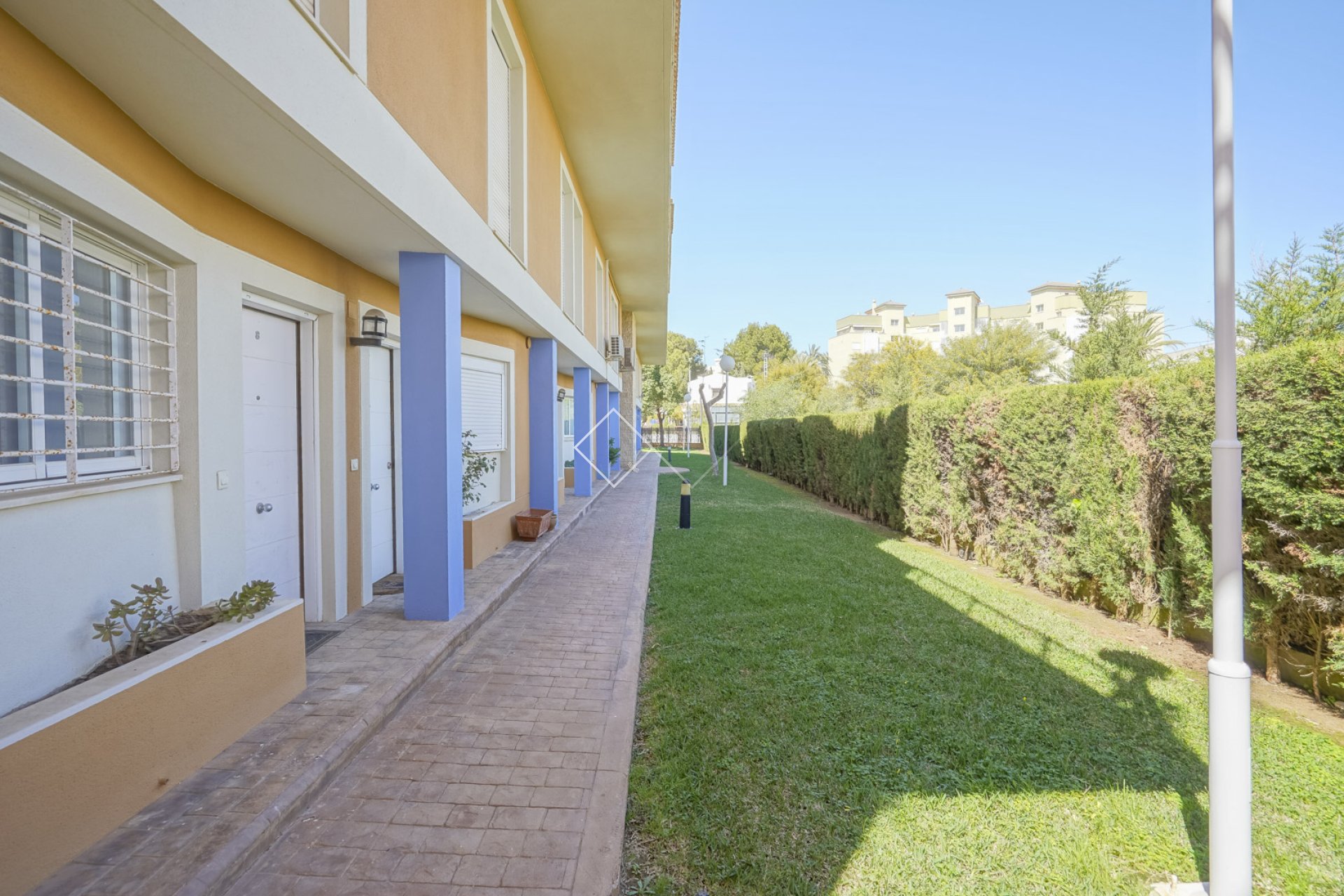 Resale - Apartment / Flat - Javea - Cala Blanca