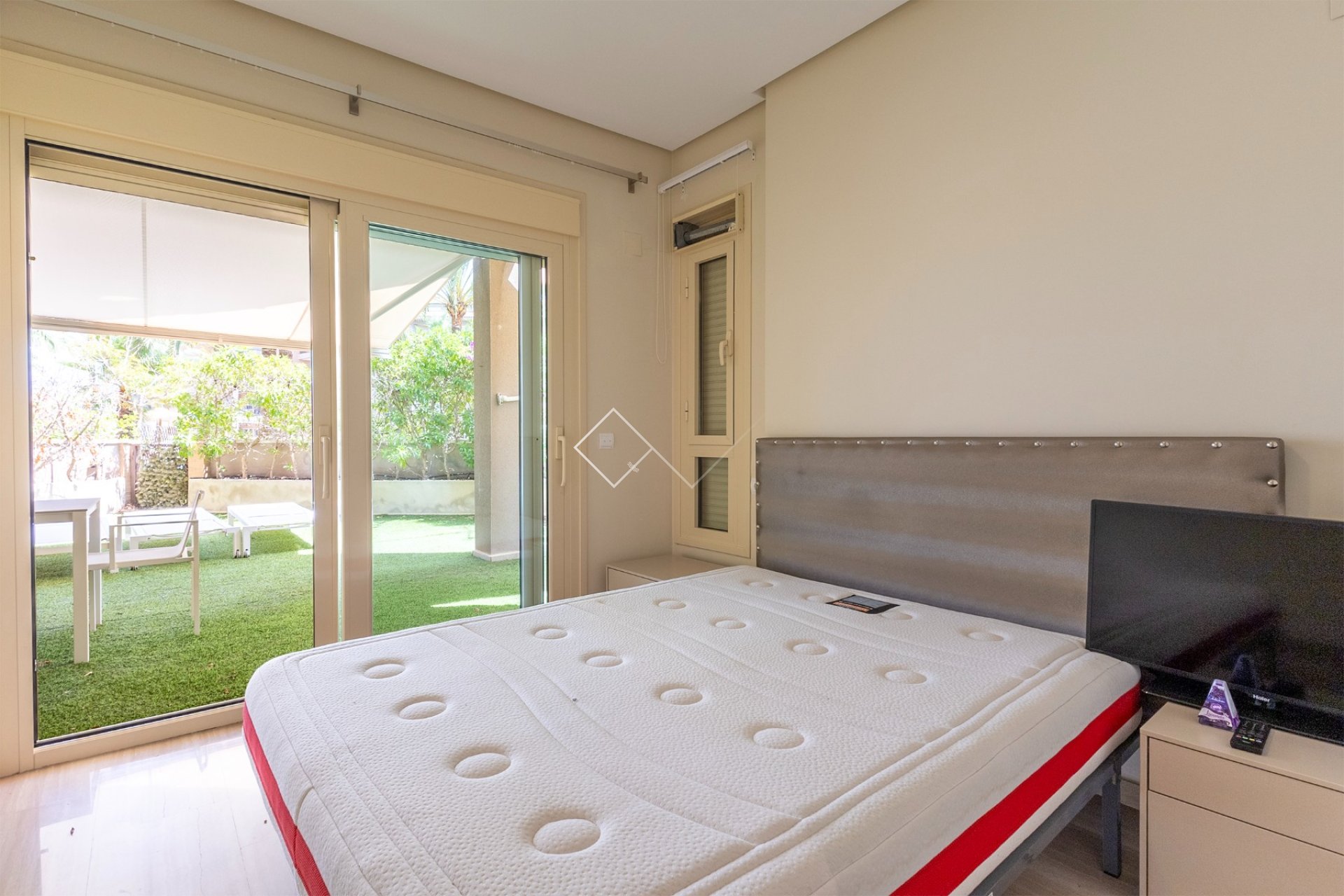 Resale - Apartment / Flat - Jávea/Xàbia - El Arenal