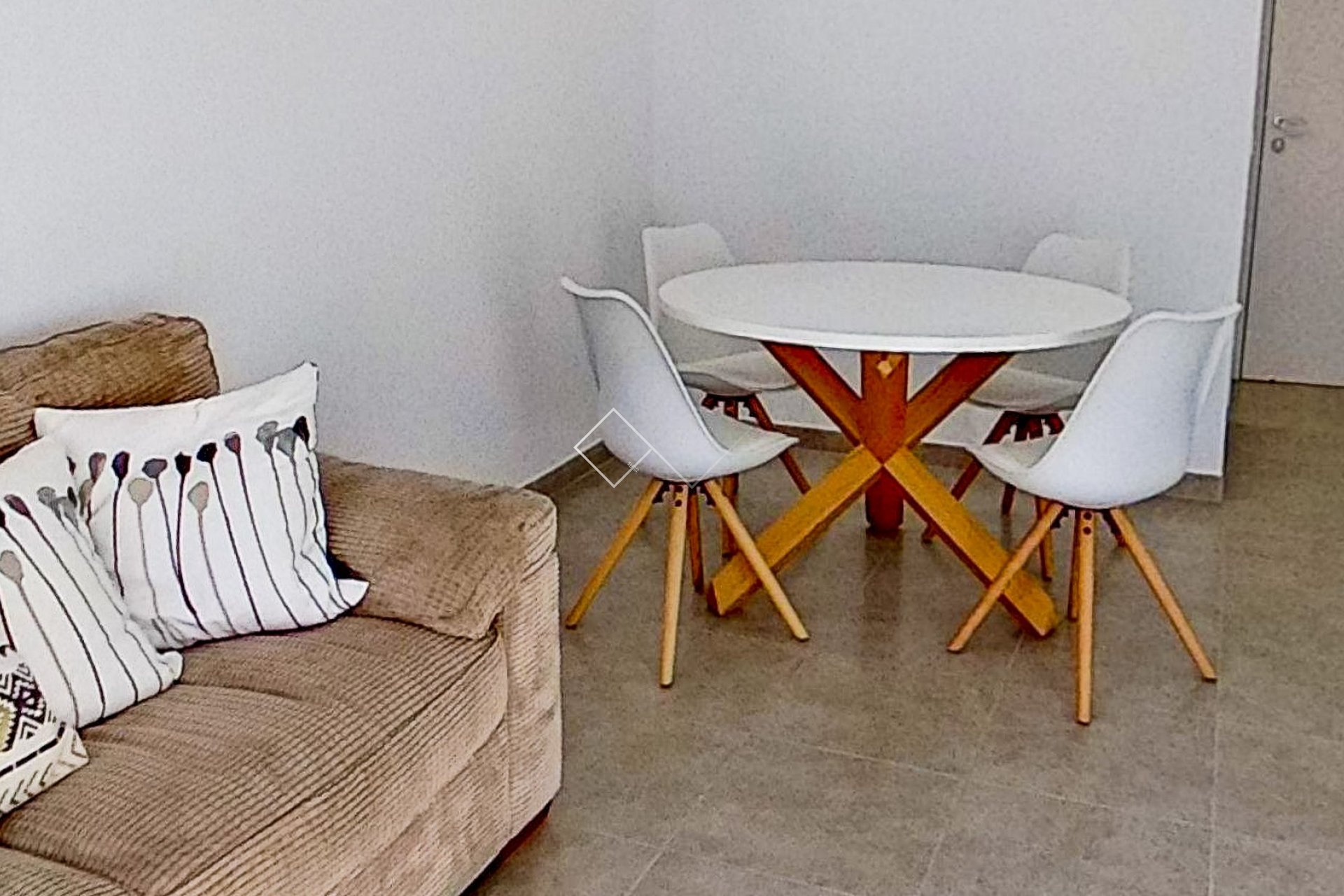 Resale - Apartment / Flat - Moraira