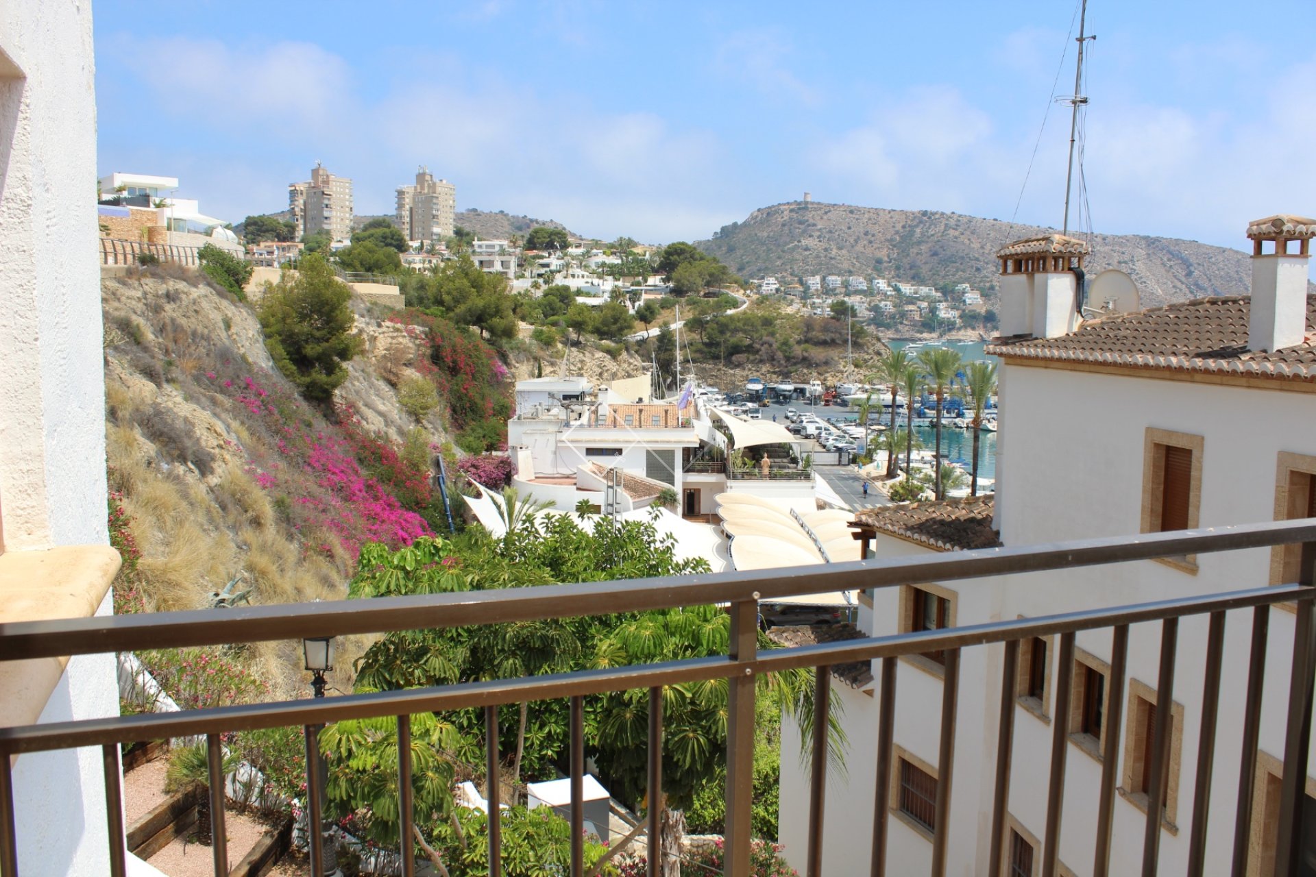 Resale - Apartment / Flat - Moraira