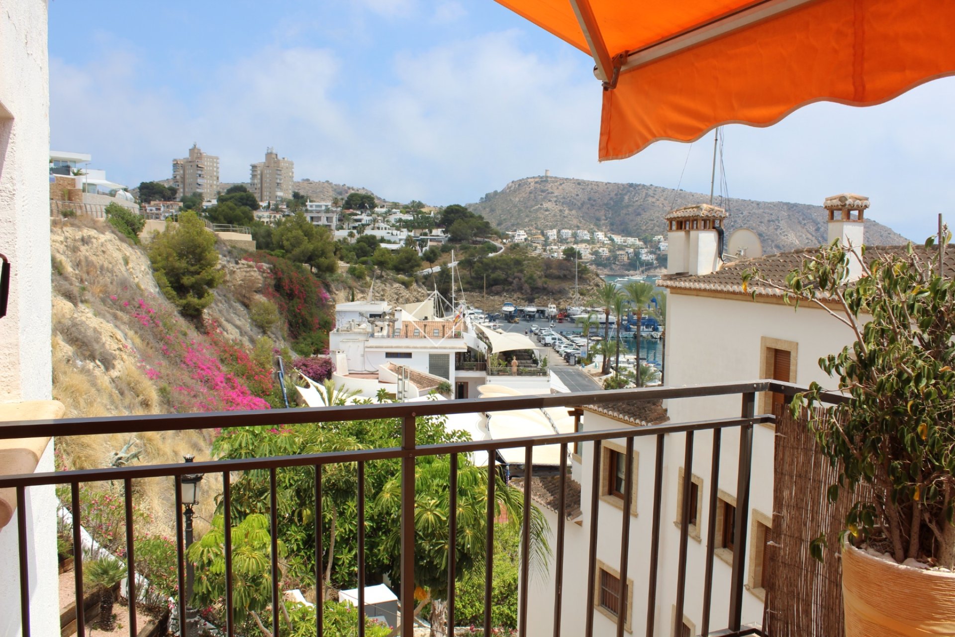 Resale - Apartment / Flat - Moraira